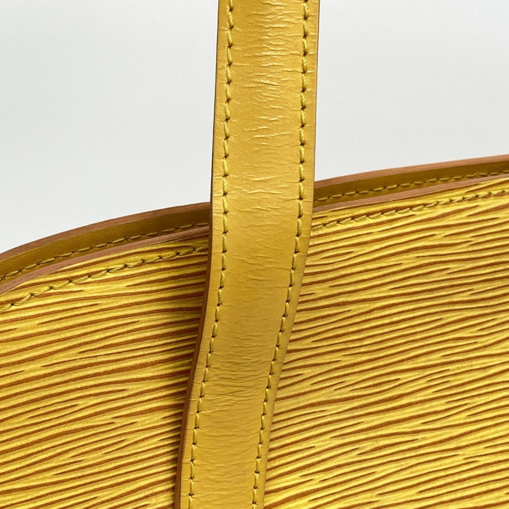 Louis Vuitton Jaune Shoulder Bag (Pre-Owned)