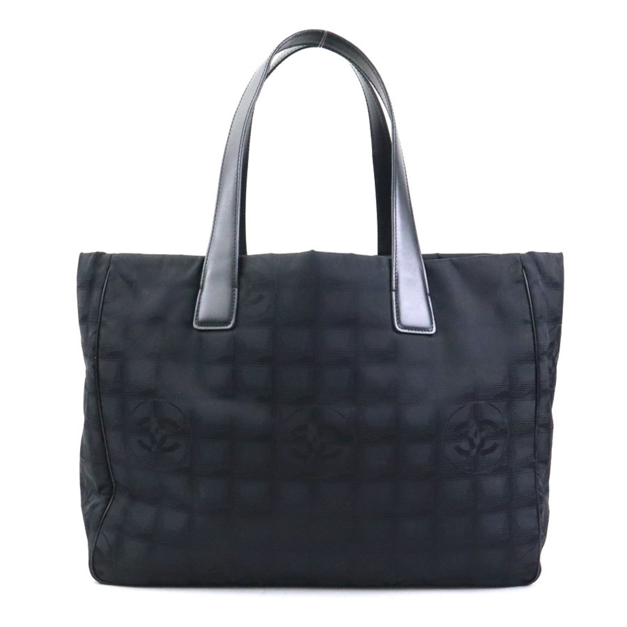 Chanel Black New Travel Line Handbag (Pre-Owned)
