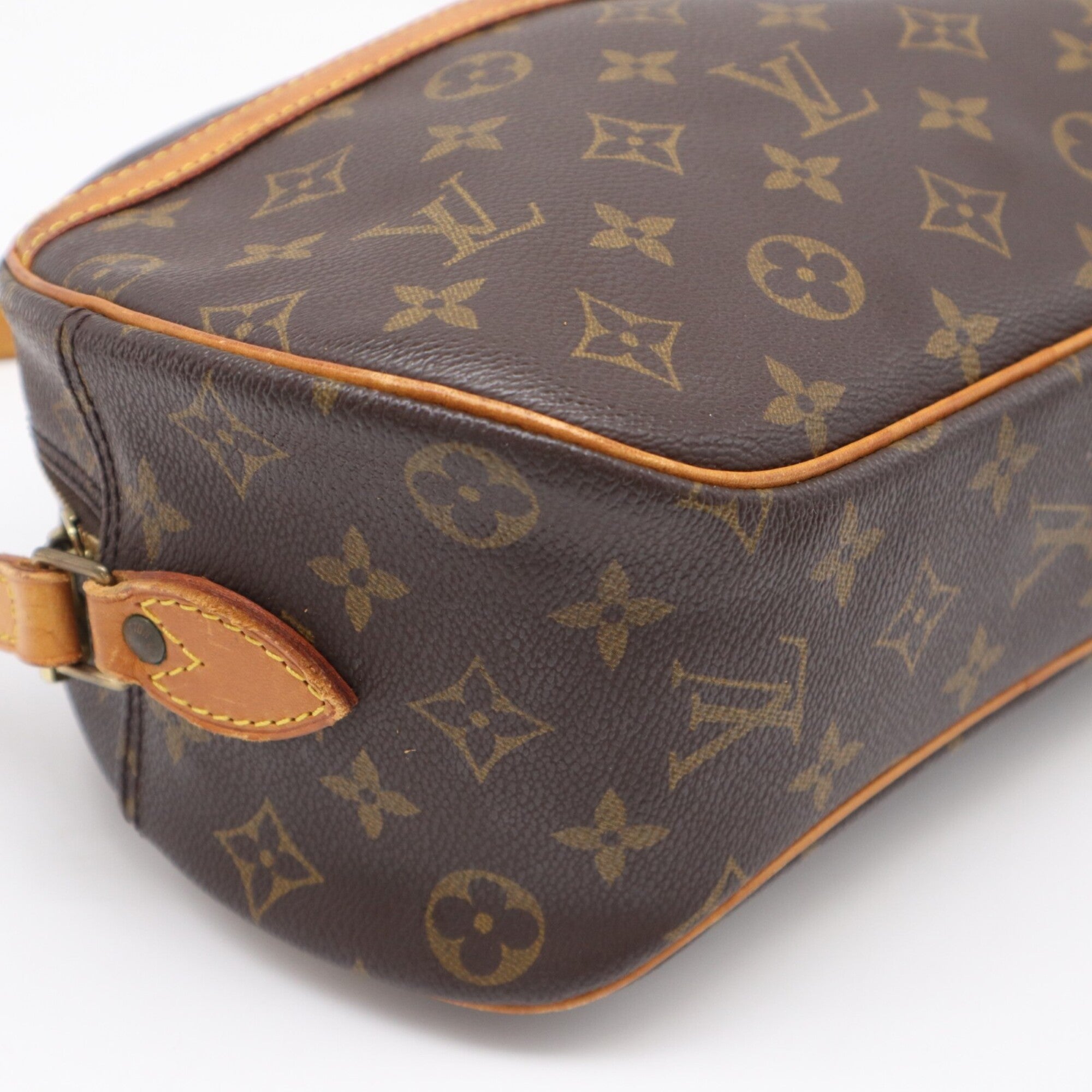 Louis Vuitton Beige Brown Monogram Coated Canvas Leather Shoulder Bag (Pre-Owned)