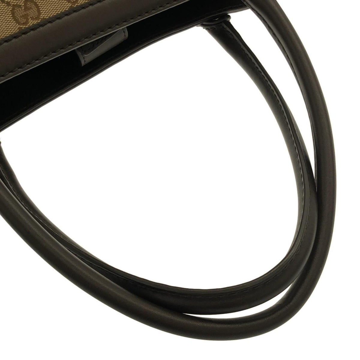 Gucci Beige Gg Canvas Handbag (Pre-Owned)