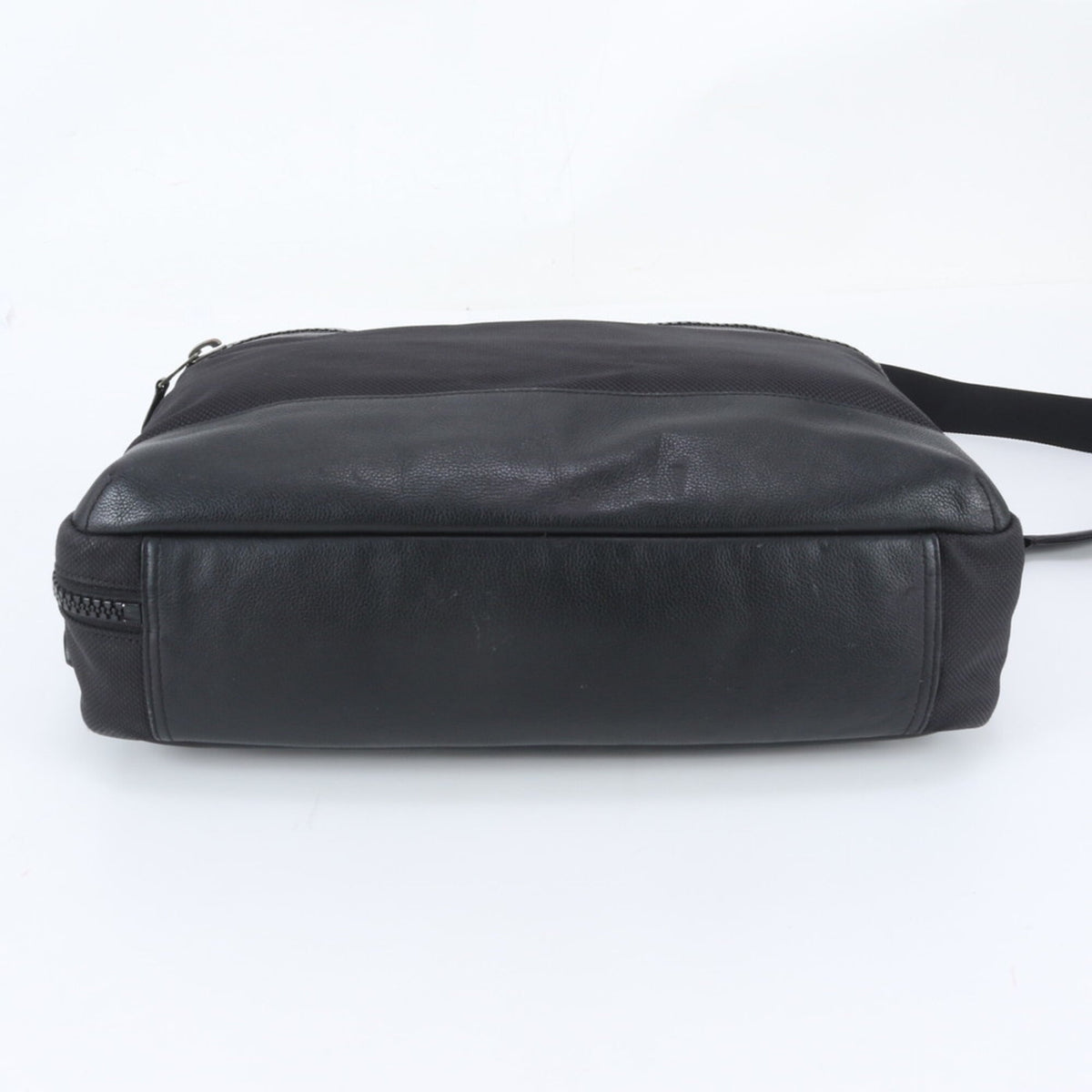 Coach Black Leather Nylon Shoulder Bag (Pre-Owned)