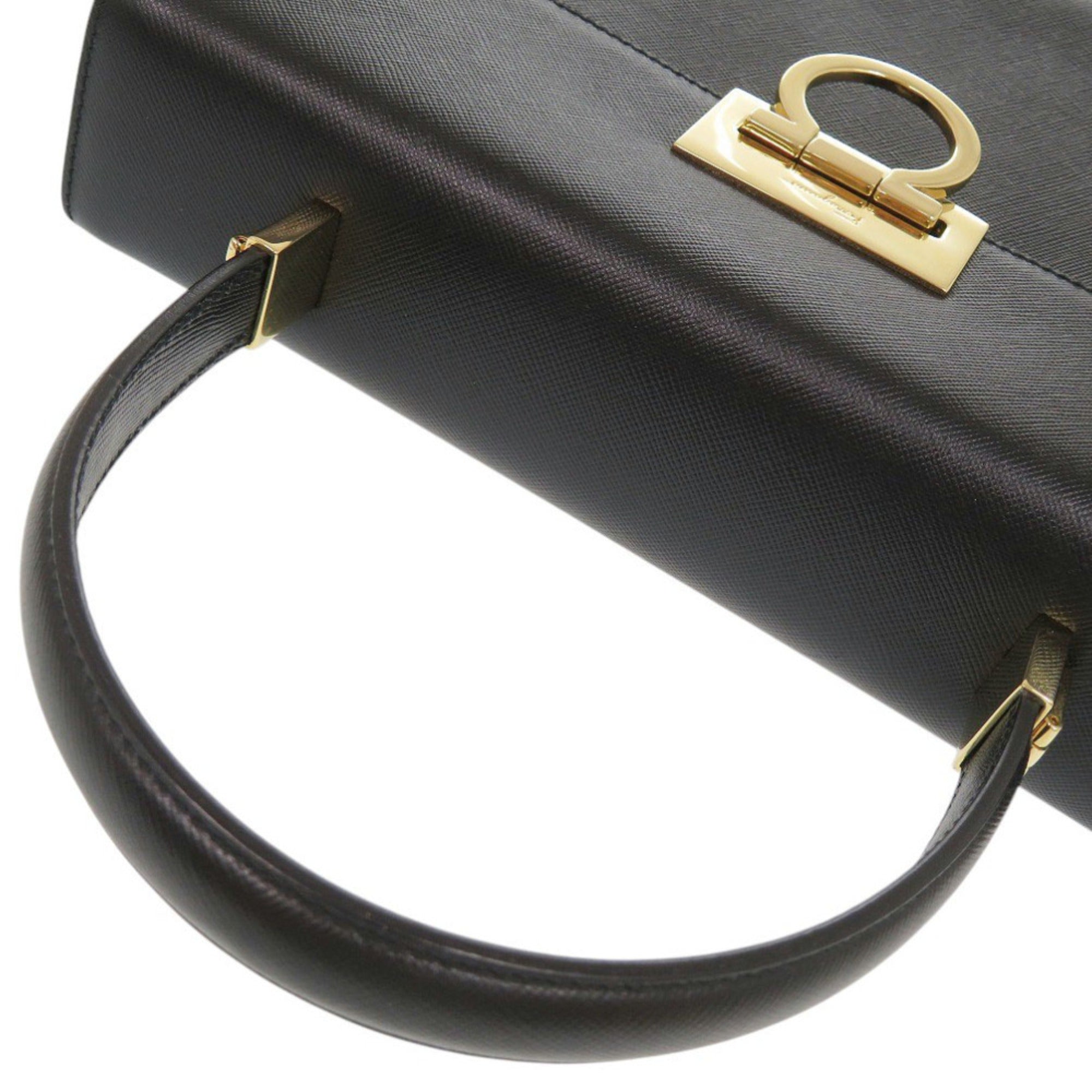 Salvatore Ferragamo Black Leather Handbag (Pre-Owned)
