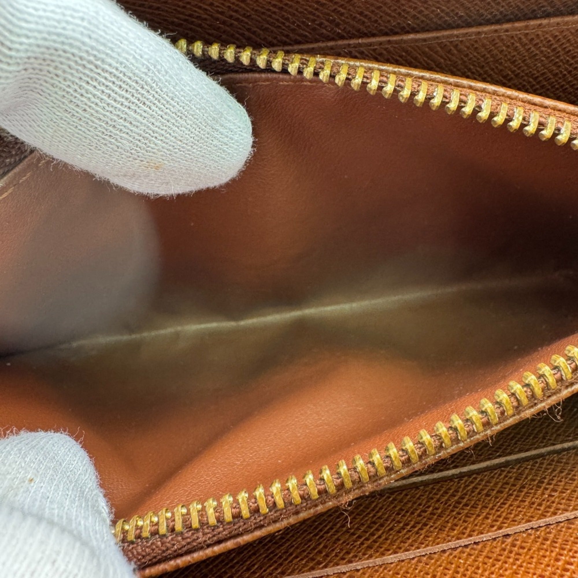 Louis Vuitton Brown Monogram Monogram Long Wallet (Bi-Fold) (Pre-Owned)