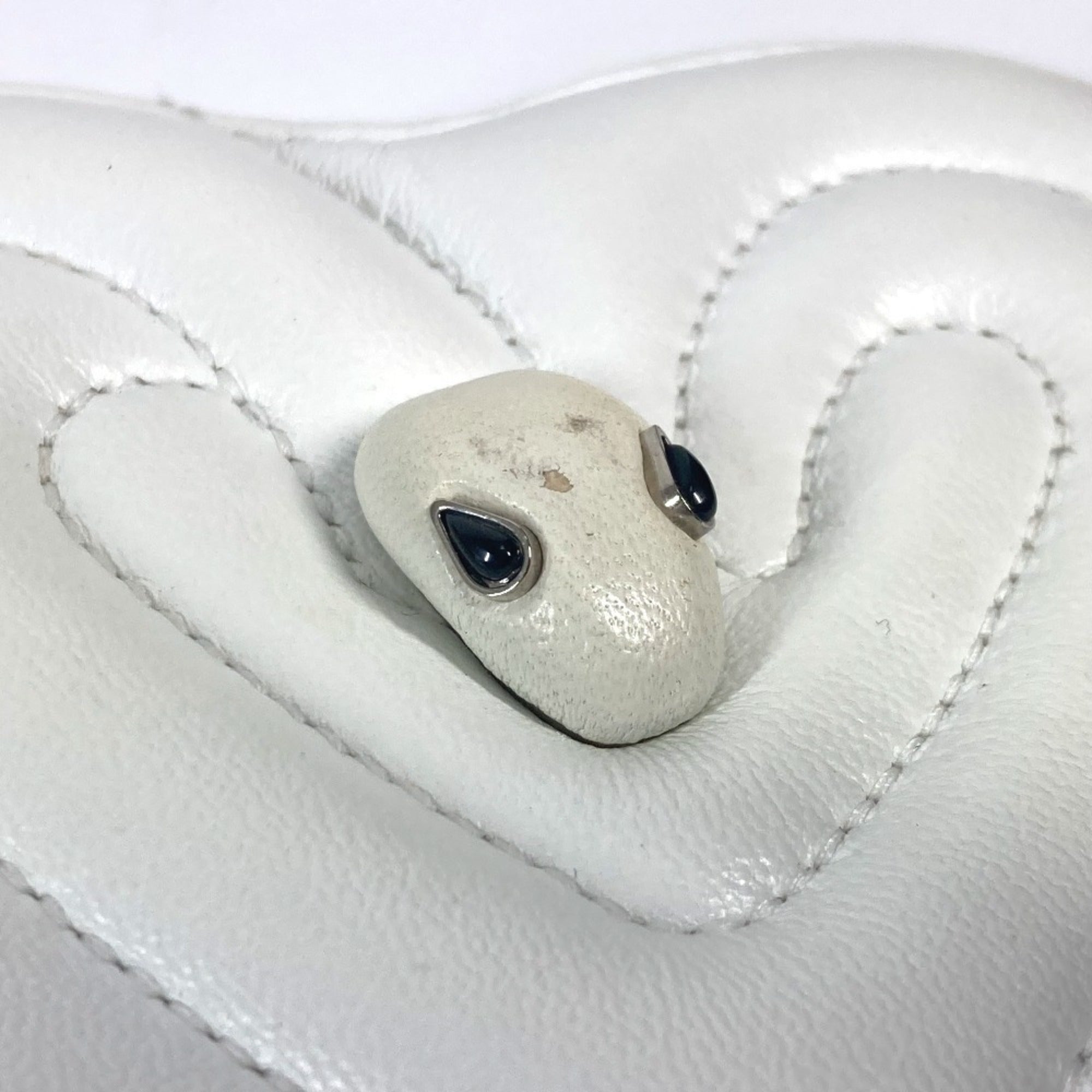 Bvlgari White Leather Coin Purse/Coin Case (Pre-Owned)