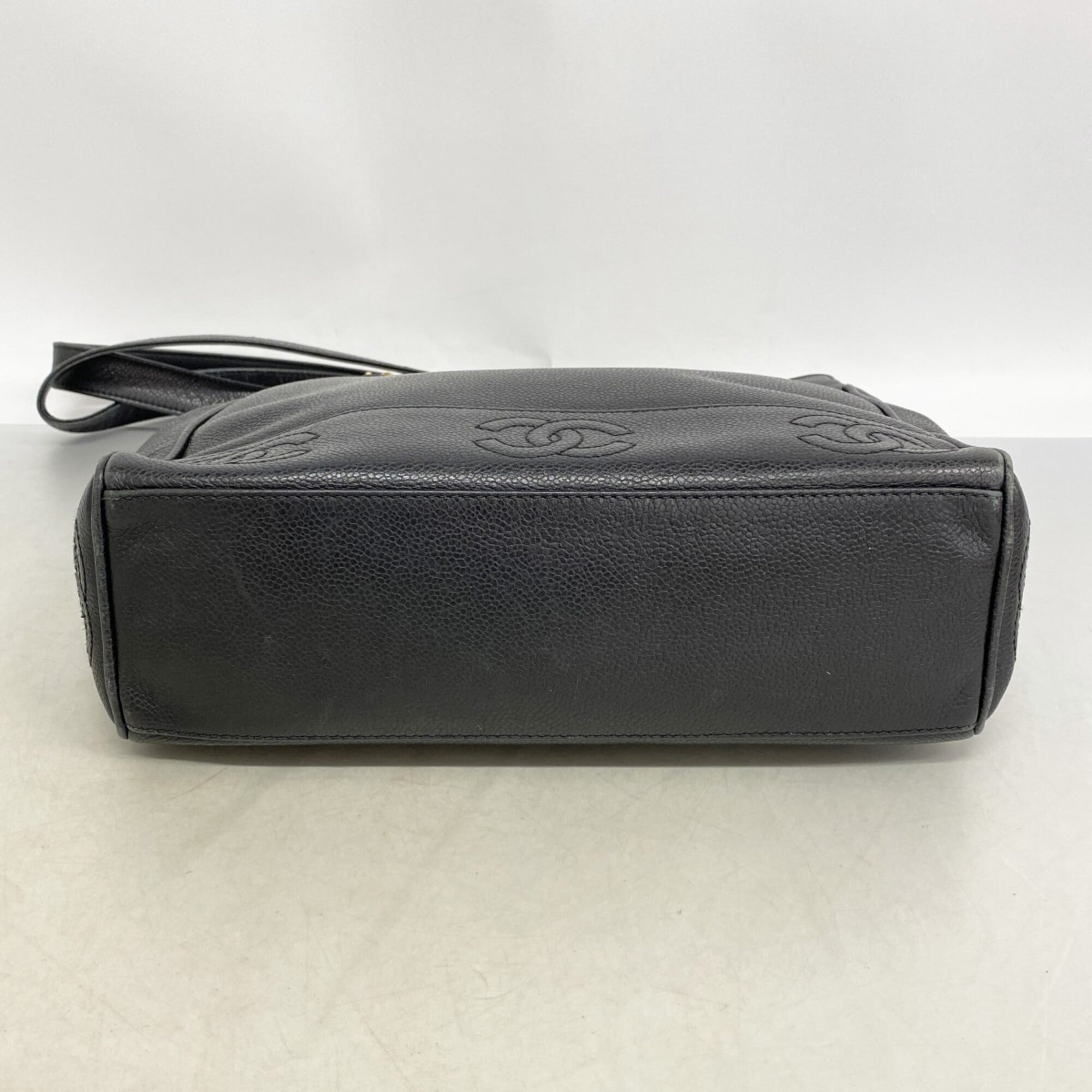 Chanel Black Grained Calfskin Tote Bag (Pre-Owned)