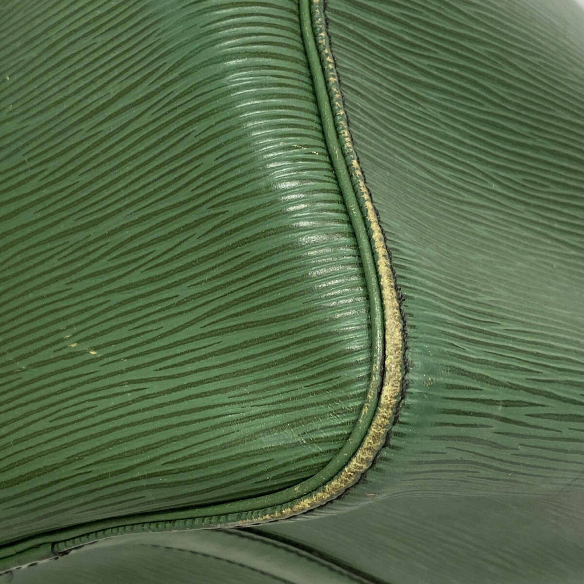 Louis Vuitton Borneo Green Handbag (Pre-Owned)