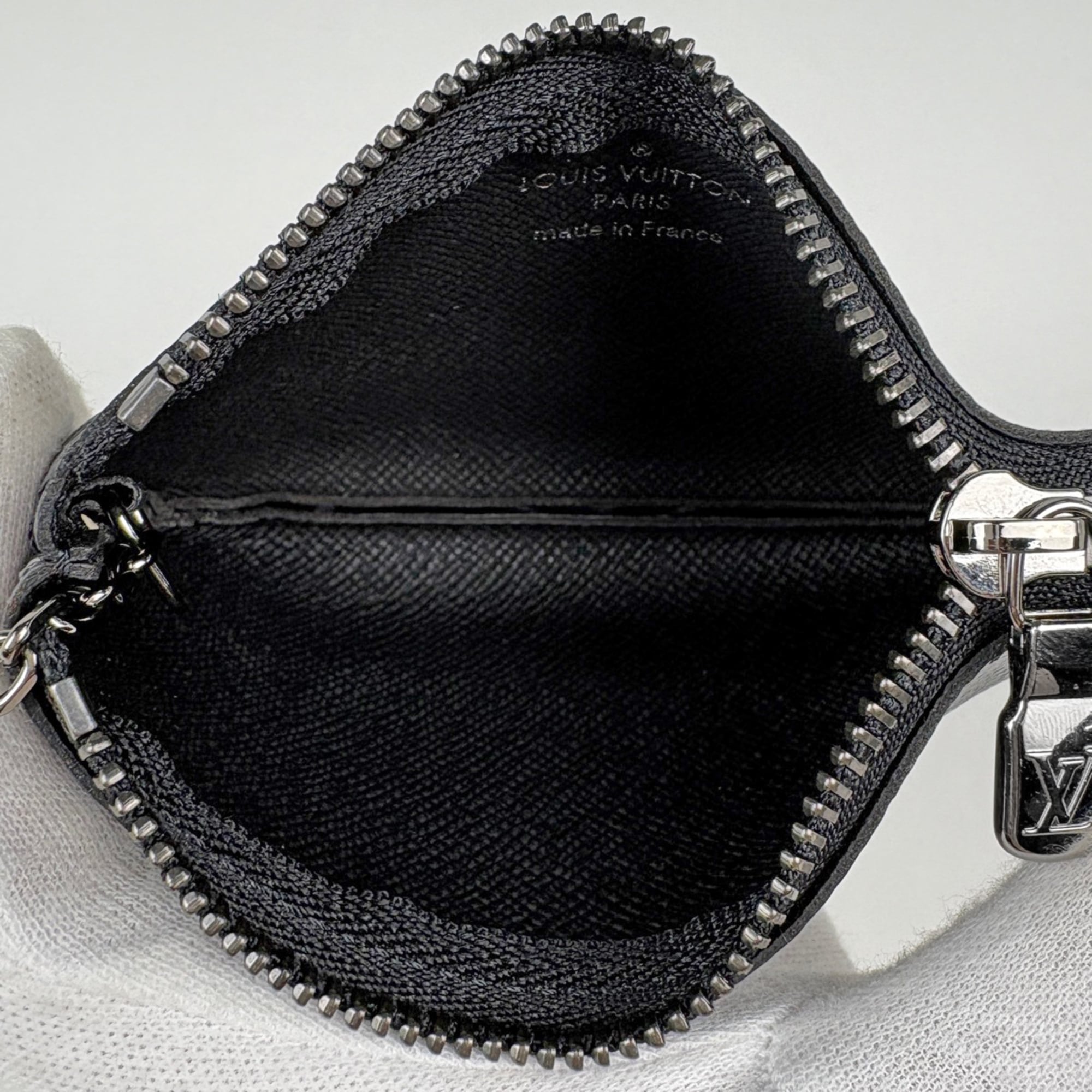 Louis Vuitton Black Noir Monogram Eclipse Monogram Reverse Coin Purse/Coin Case (Pre-Owned)