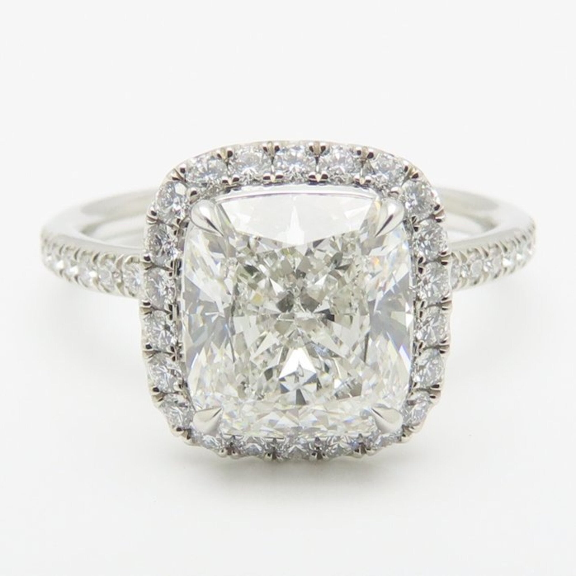 Harry Winston Platinum 950 Band Ring (Pre-Owned)