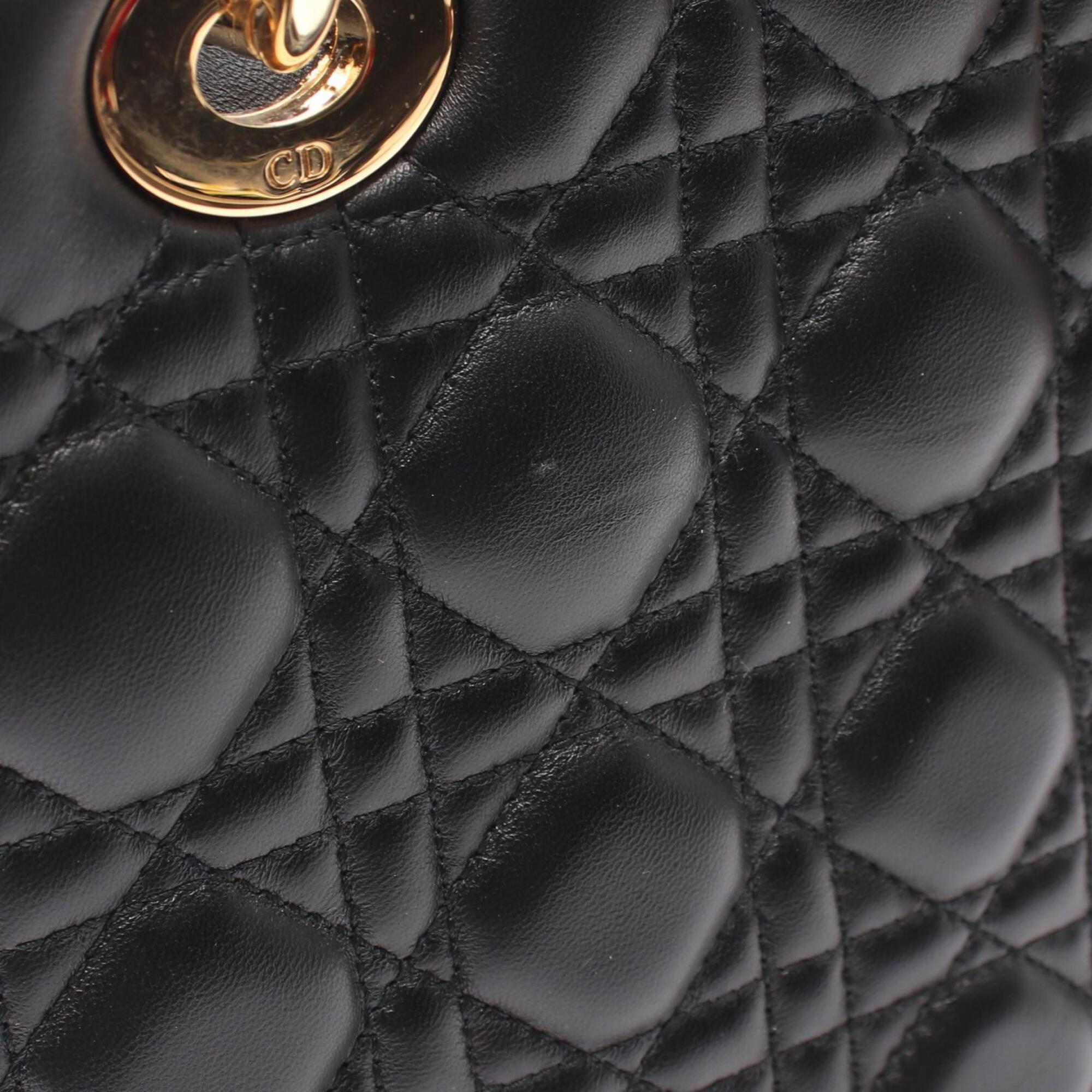 Christian Dior Black Leather Handbag (Pre-Owned)