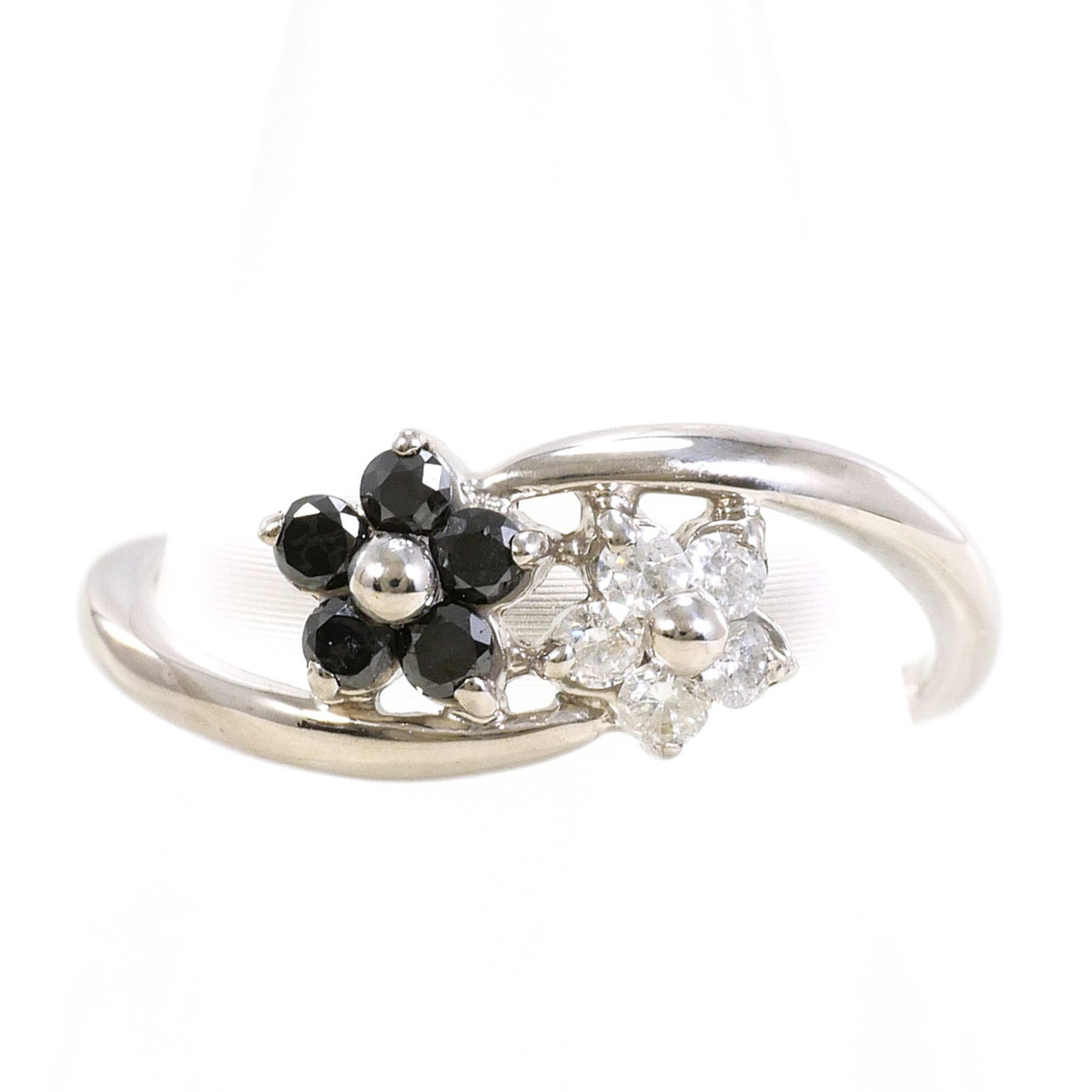 Unbranded Black White Gold White Gold (18K) Band Ring (Pre-Owned)