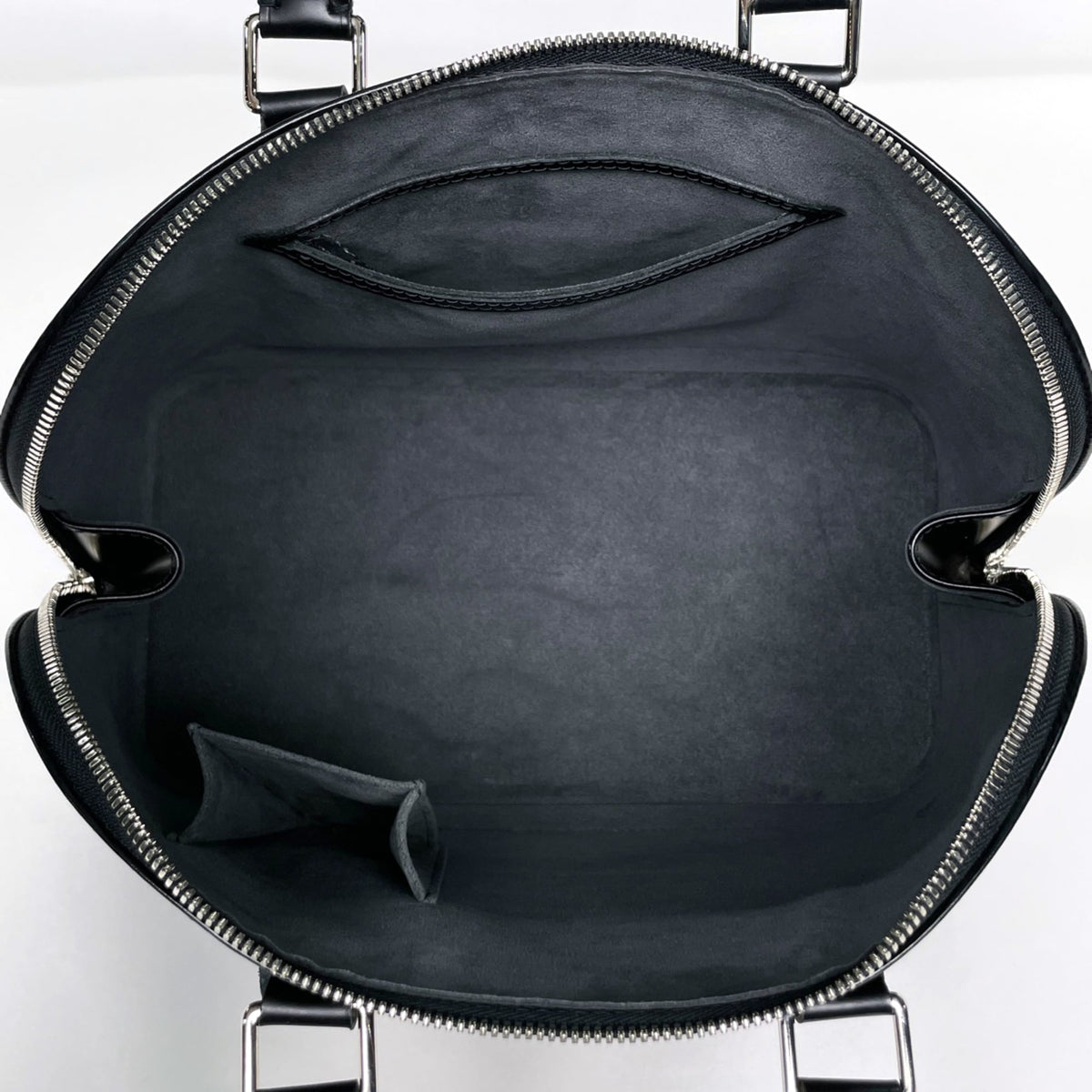Louis Vuitton Black Noir Epi Leather Handbag (Pre-Owned)
