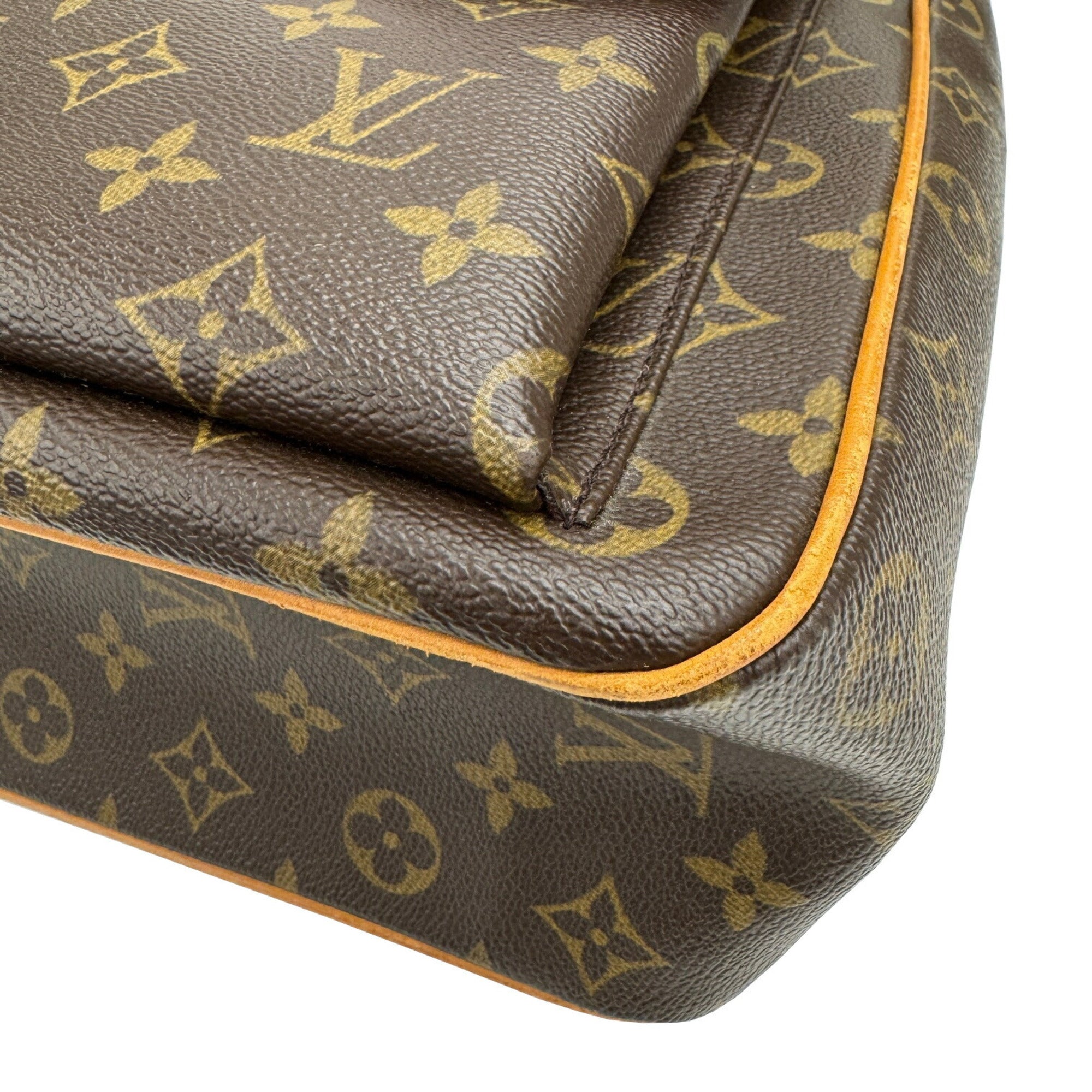Louis Vuitton Brown Monogram Monogram Shoulder Bag (Pre-Owned)