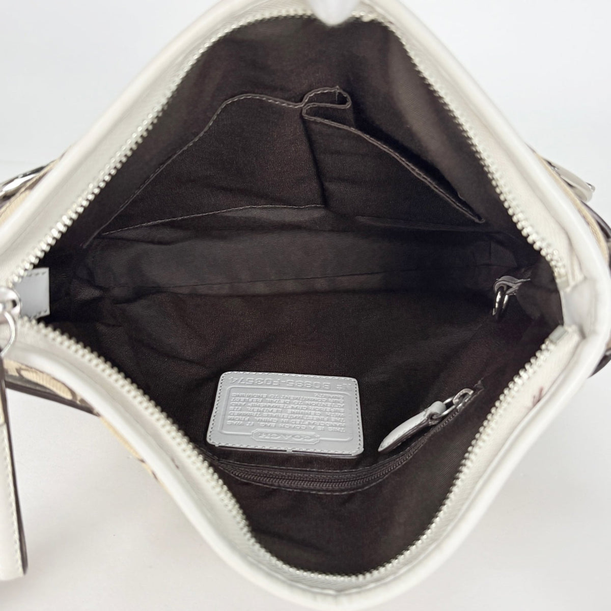 Coach Signature Beige White Signature Line Leather Shoulder Bag (Pre-Owned)