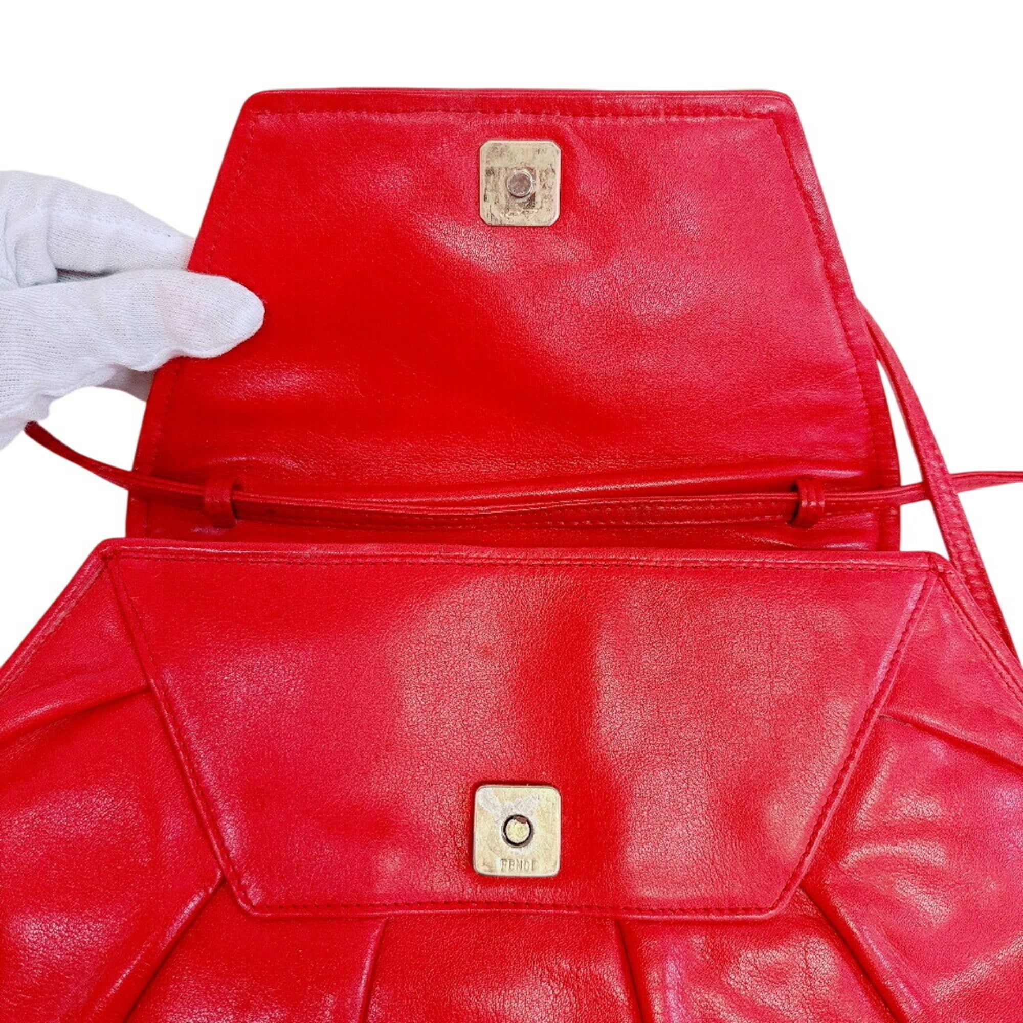 Fendi Red Color Leather Pochette Shoulder Bag (Pre-Owned)