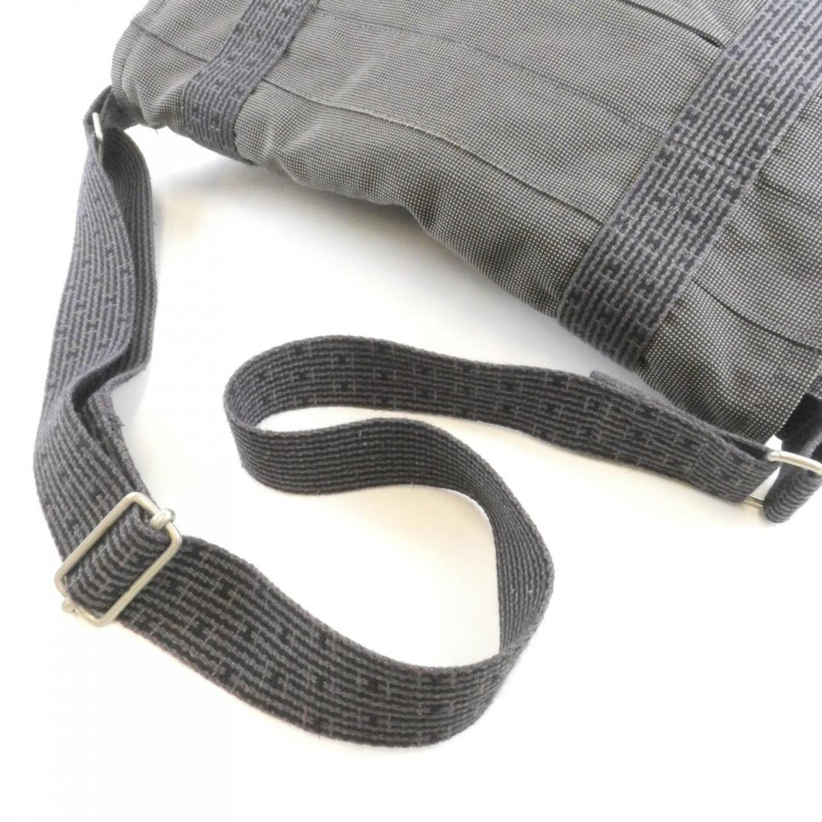 Hermes Black Canvas Shoulder Bag (Pre-Owned)