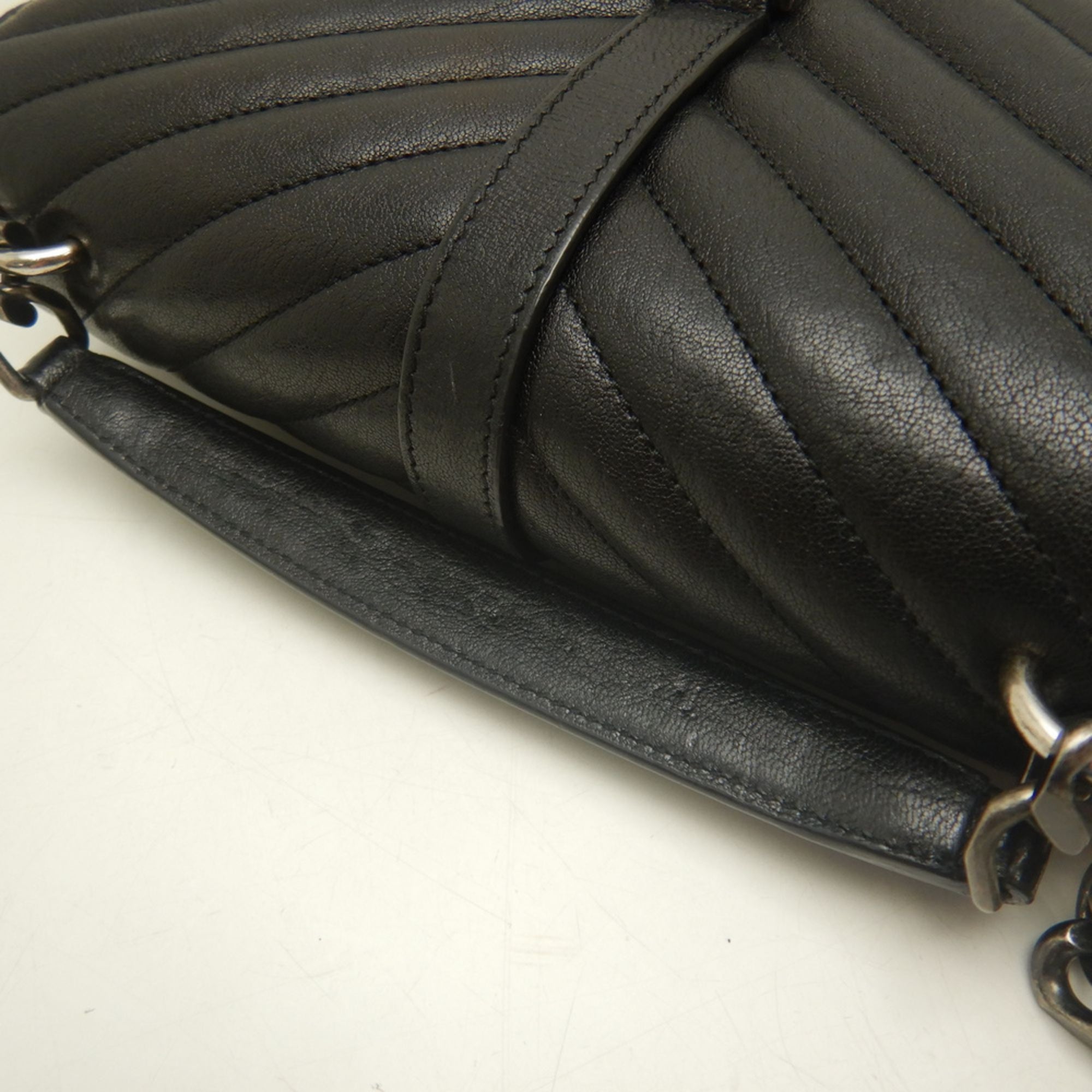 Yves Saint Laurent Black Leather Handbag School Bag (Pre-Owned)