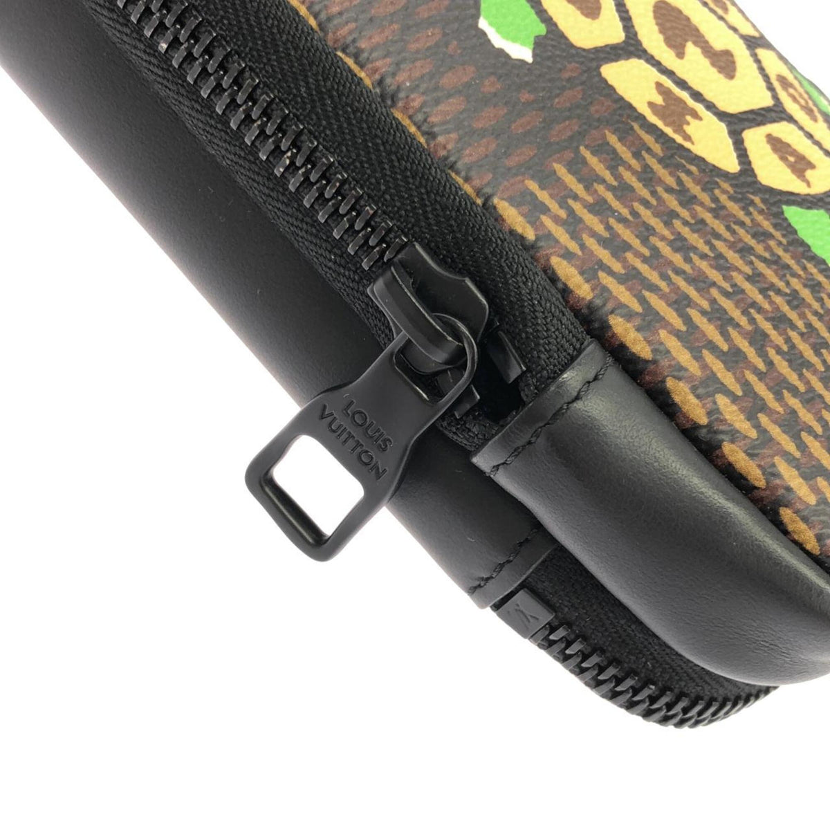 Louis Vuitton Black Damier Canvas Ebene Coated Canvas Handbag Pouch Shoulder Bag (Pre-Owned)