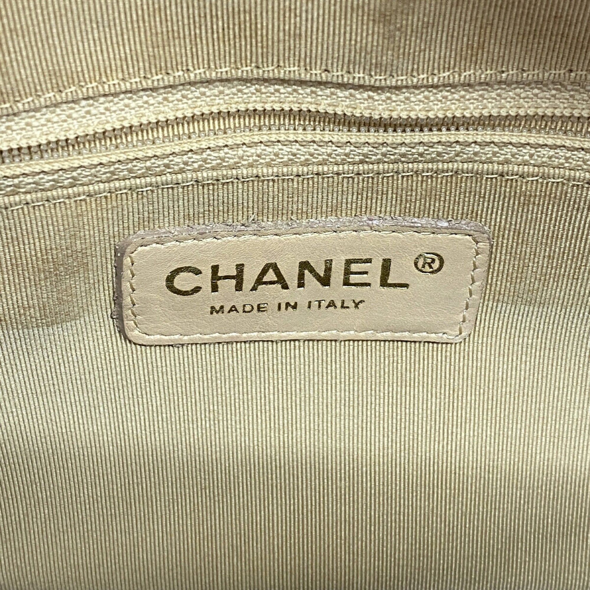 Chanel Pink Grained Calfskin Handbag (Pre-Owned)