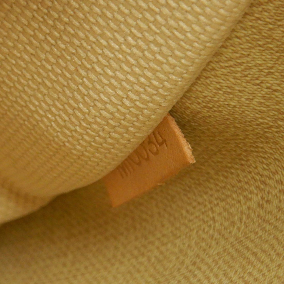 Louis Vuitton Brown Monogram Monogram Canvas Handbag (Pre-Owned)