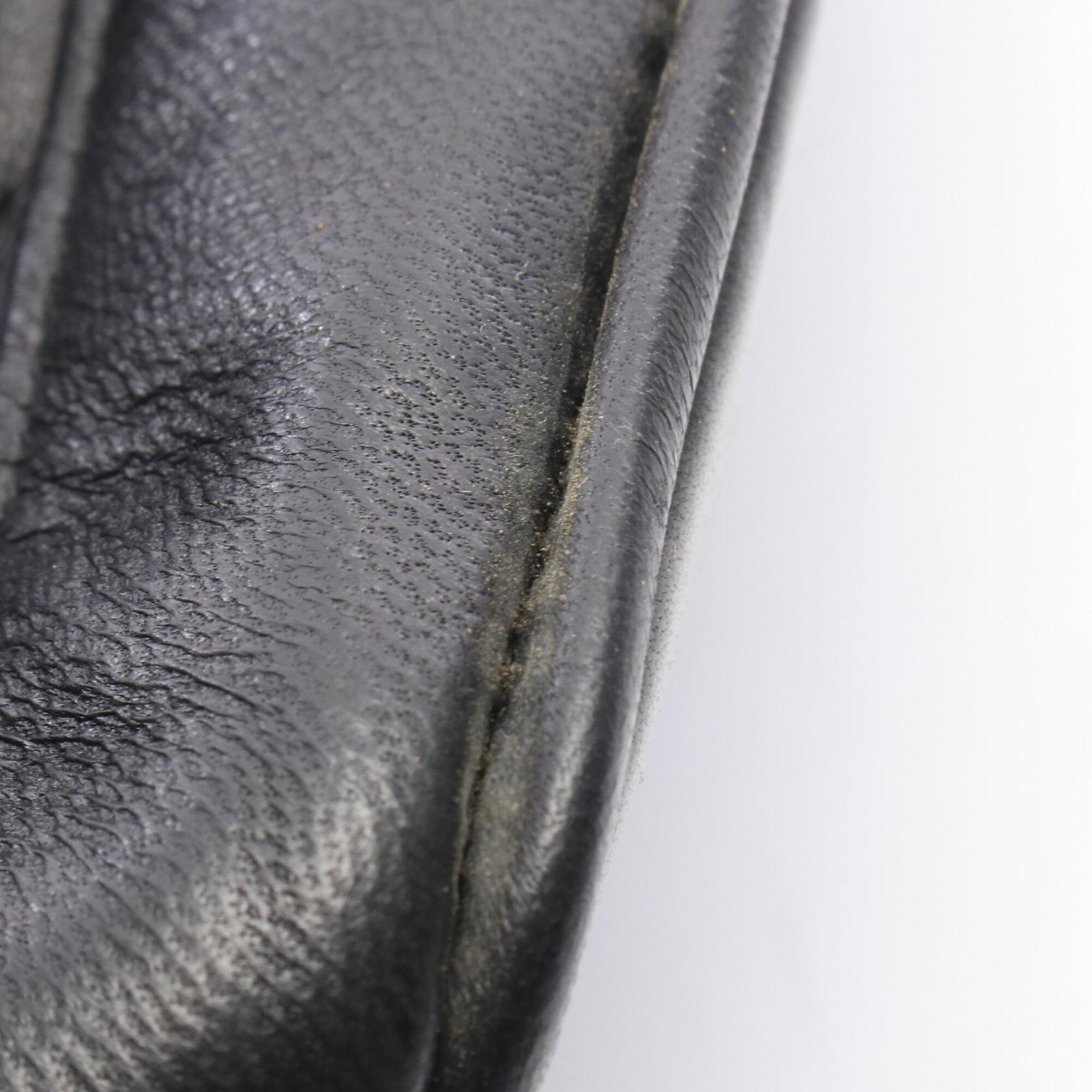 Chanel Black Leather Backpack Handbag (Pre-Owned)