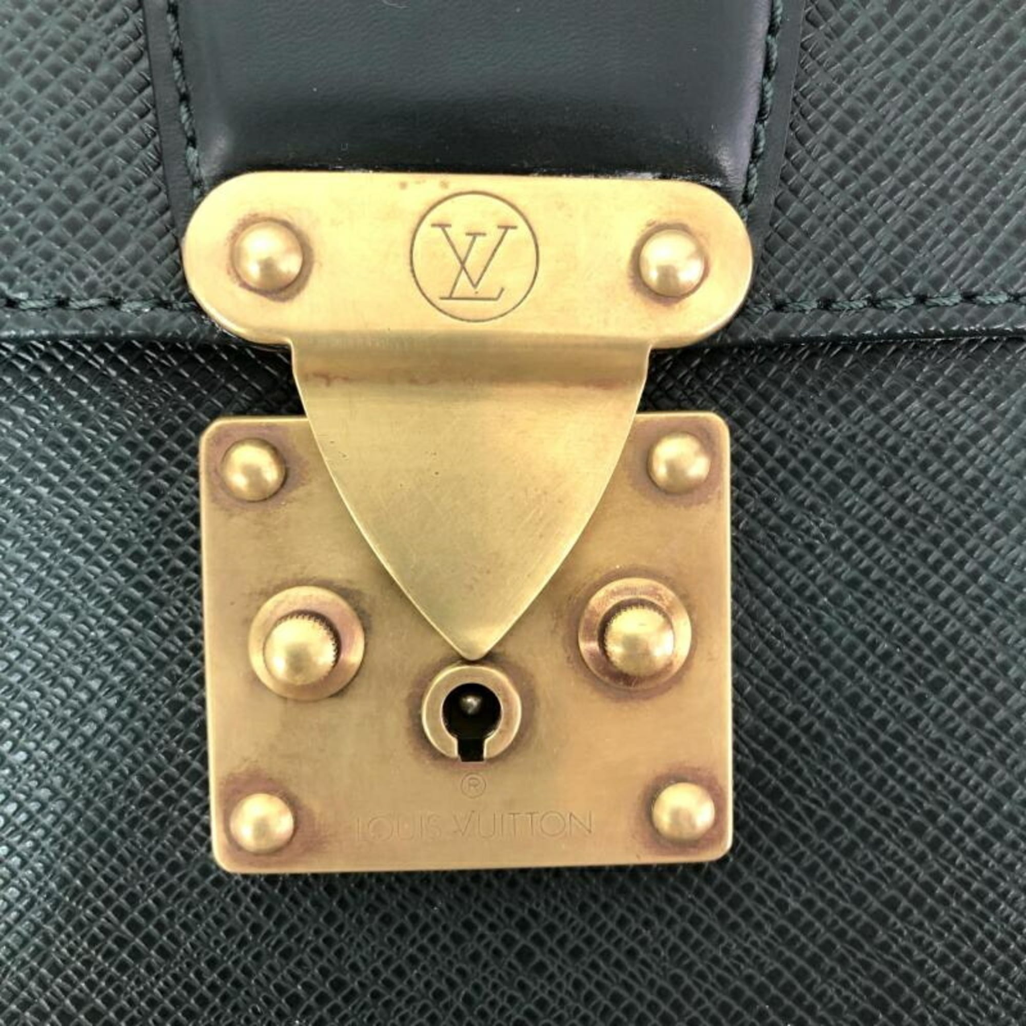 Louis Vuitton Taiga Green Briefcase (Pre-Owned)