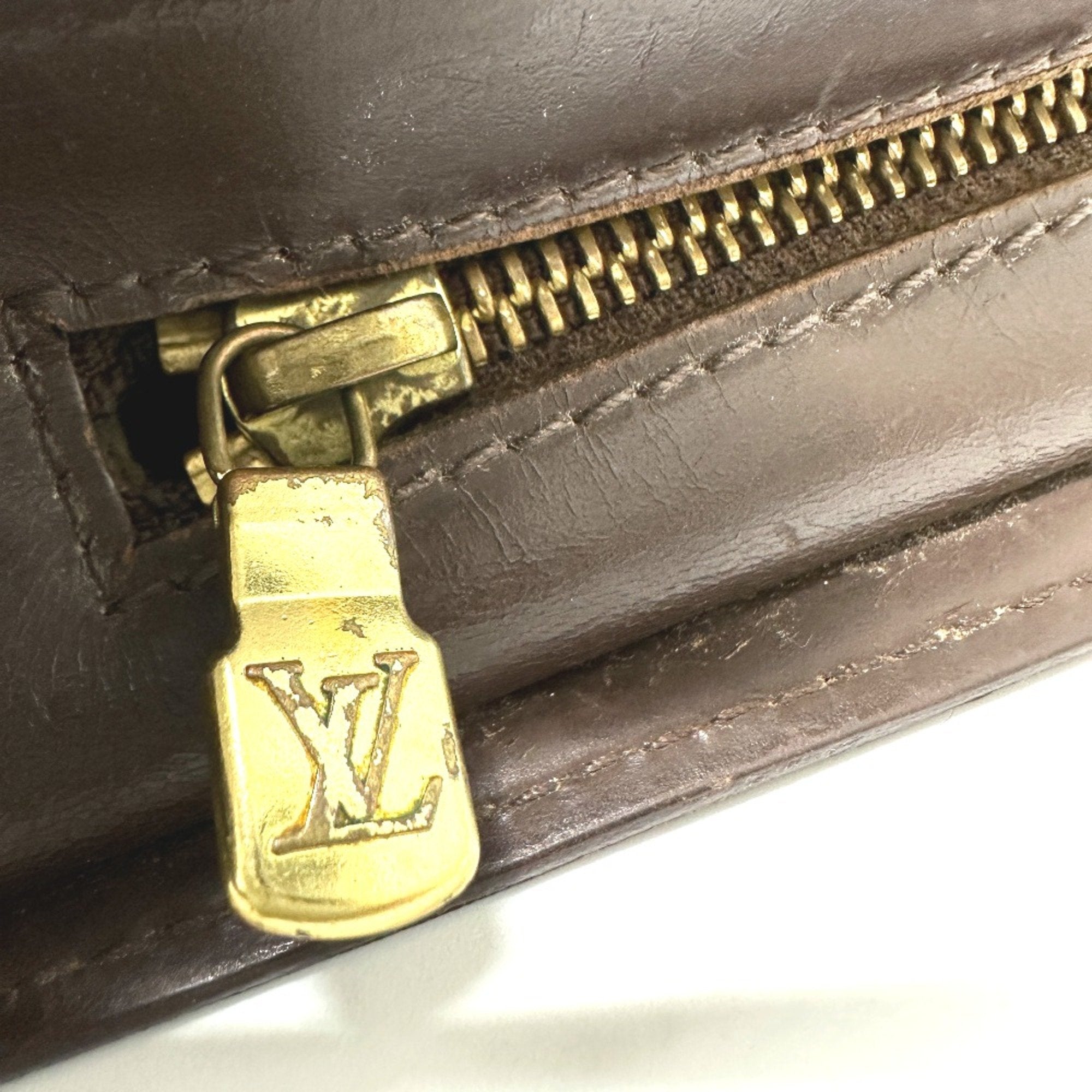 Louis Vuitton Brown Other Clutch Bag (Pre-Owned)