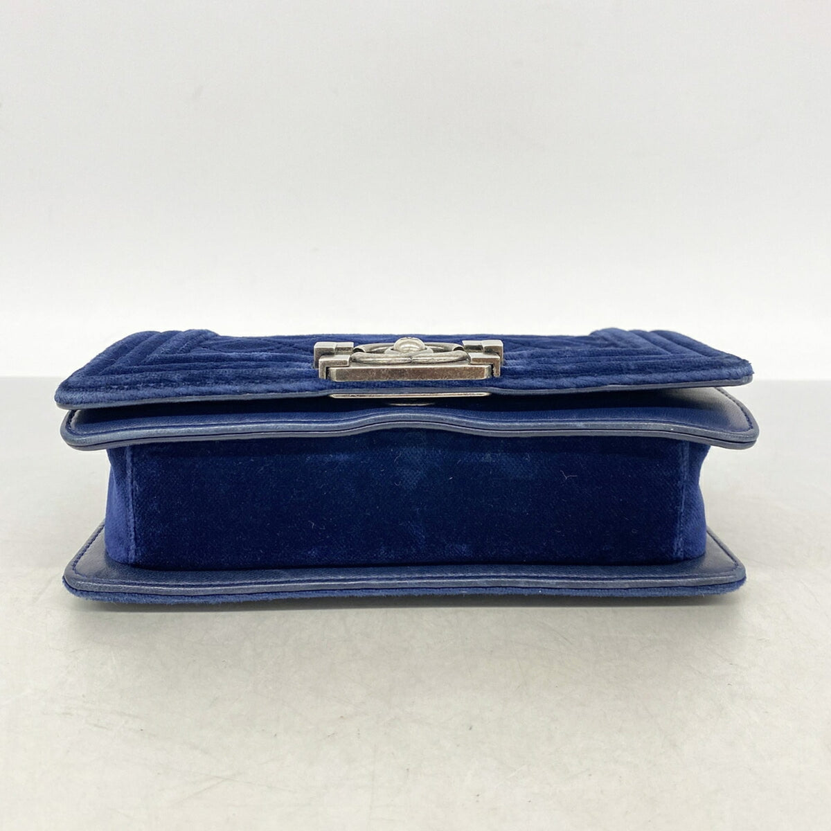 Chanel Navy Suede Shoulder Bag (Pre-Owned)