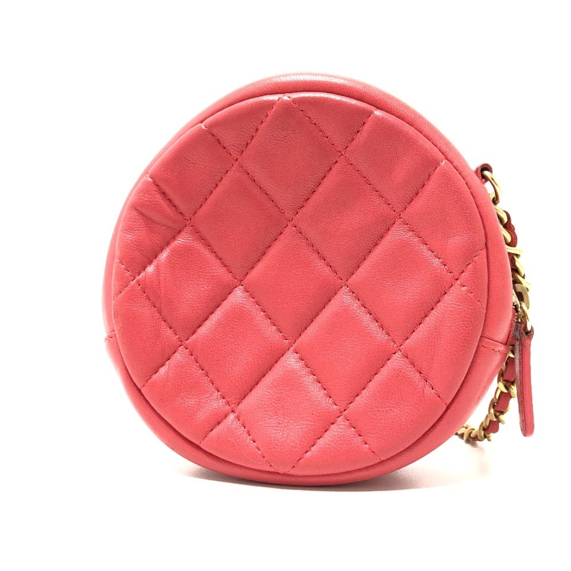 Chanel Pink Leather Pochette Shoulder Bag (Pre-Owned)