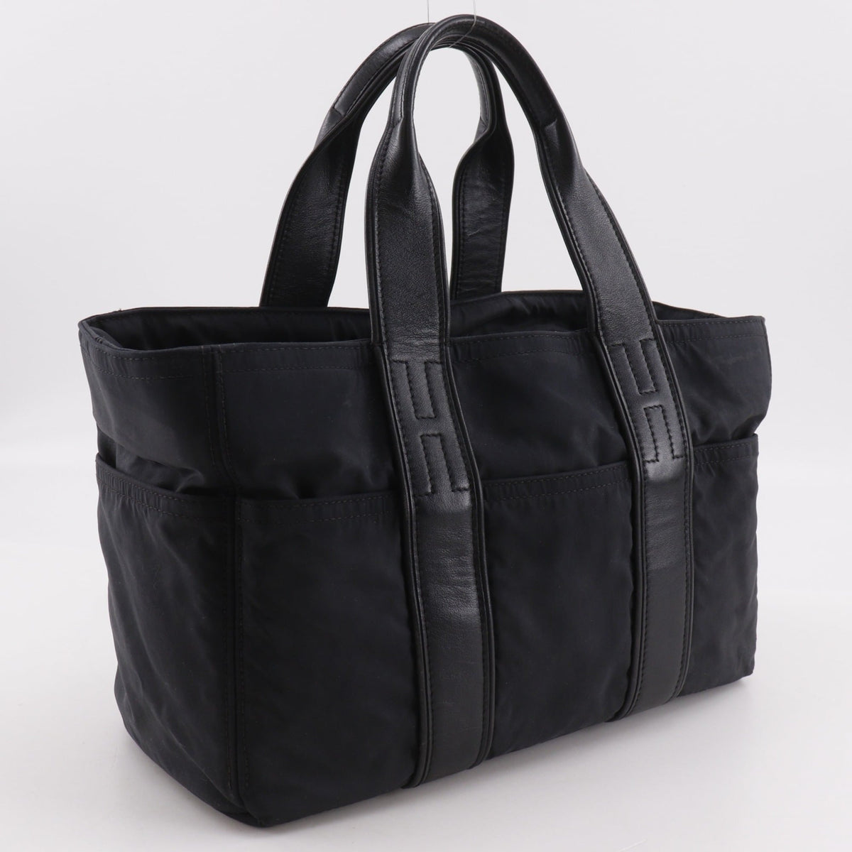 Hermes Acapulco Black Nylon Handbag (Pre-Owned)