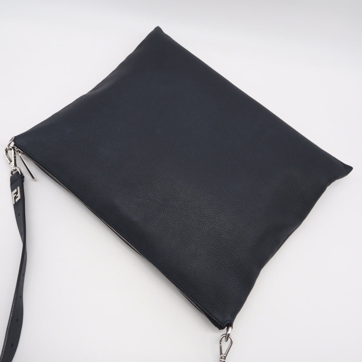 Fendi Brown Navy Leather Shoulder Bag (Pre-Owned)