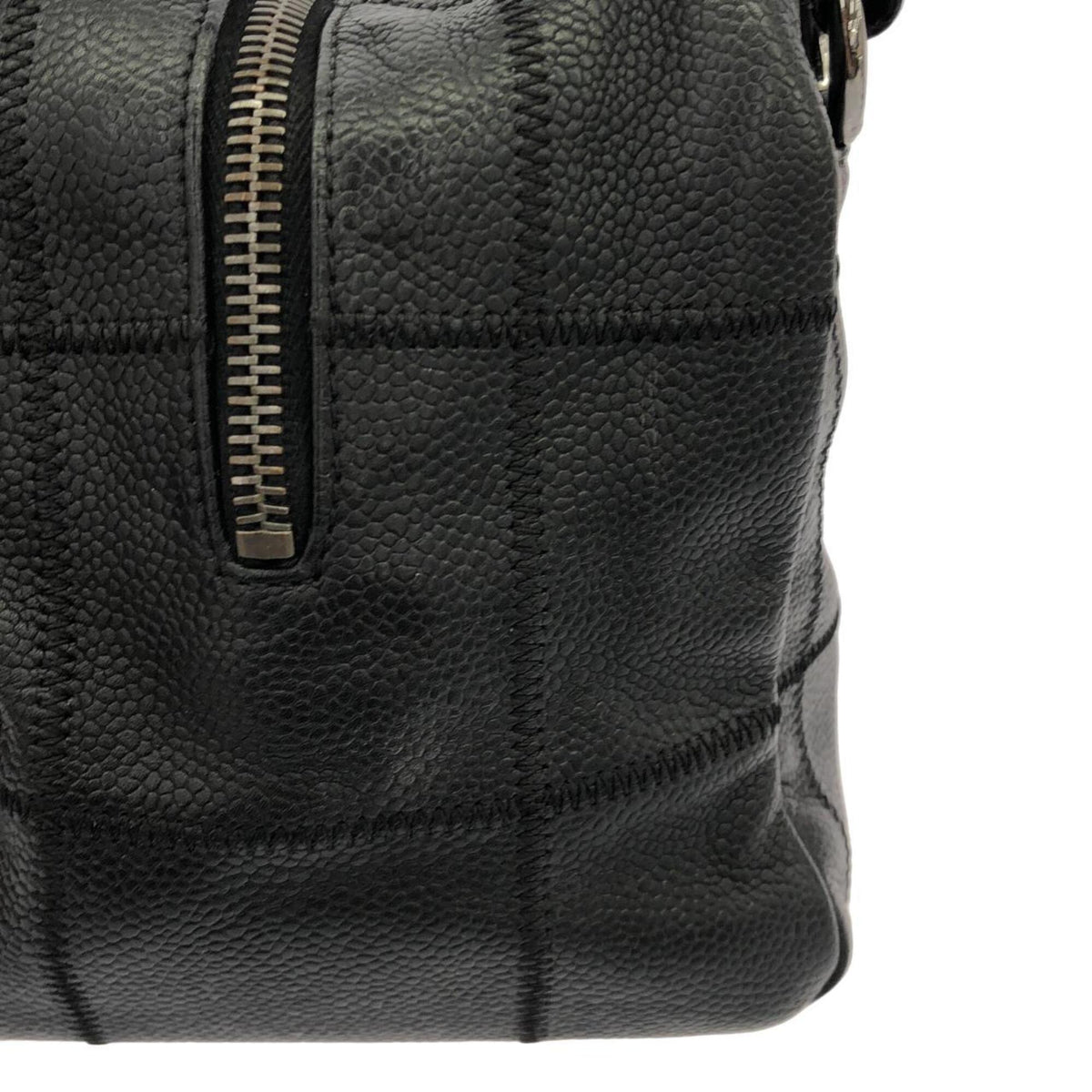 Chanel Black Grained Calfskin Shoulder Bag (Pre-Owned)