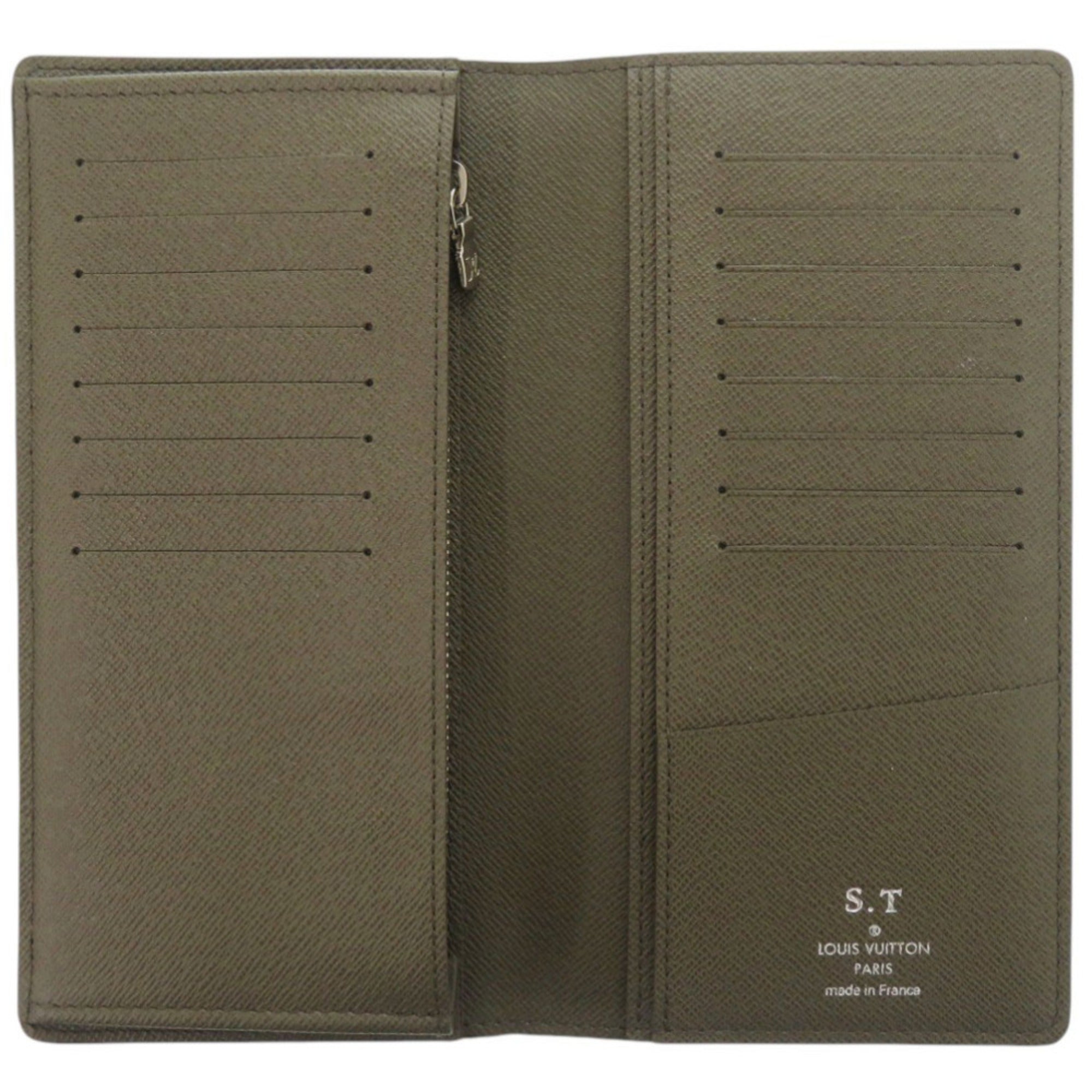 Louis Vuitton Khaki Taiga Leather Long Wallet (Bi-Fold) (Pre-Owned)