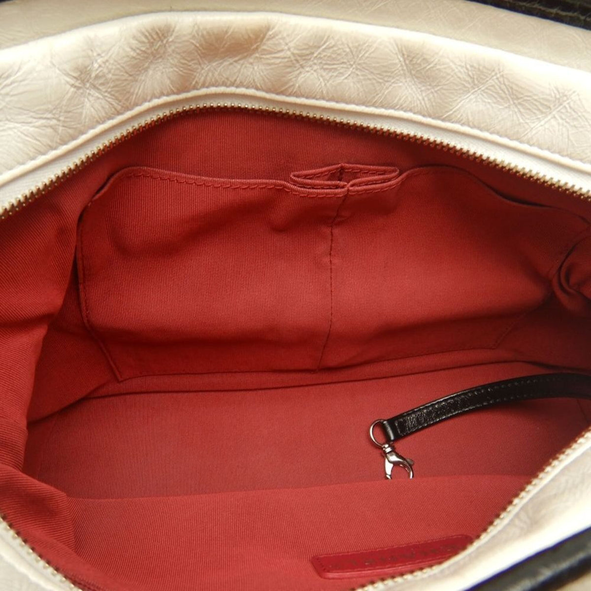 Chanel Black White Leather Shoulder Bag (Pre-Owned)