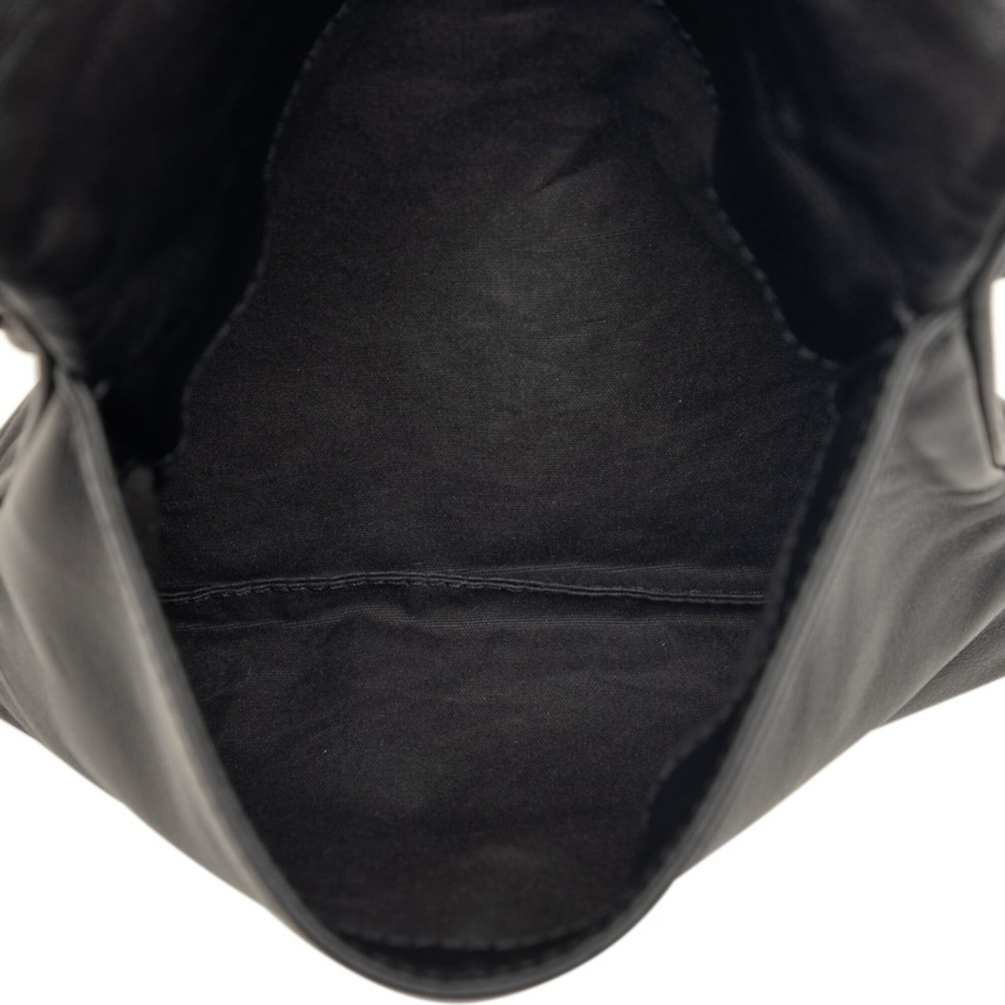 Bottega Veneta Black Leather Pochette Shoulder Bag (Pre-Owned)