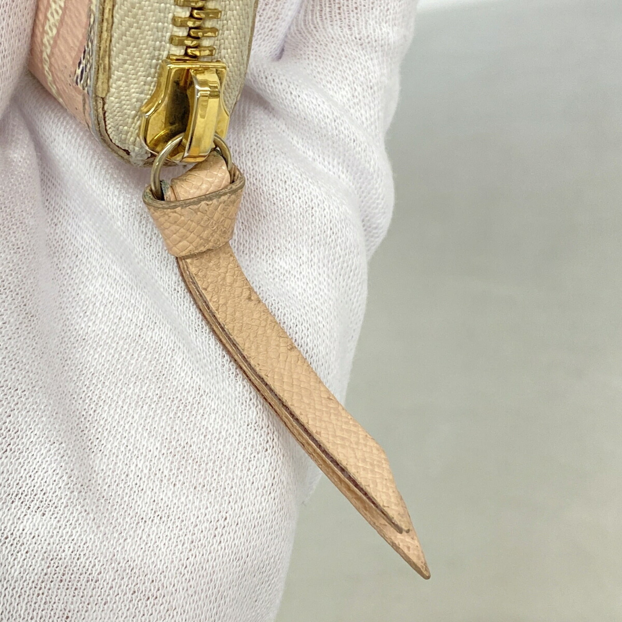 Louis Vuitton Pink White Long Wallet (Bi-Fold) (Pre-Owned)