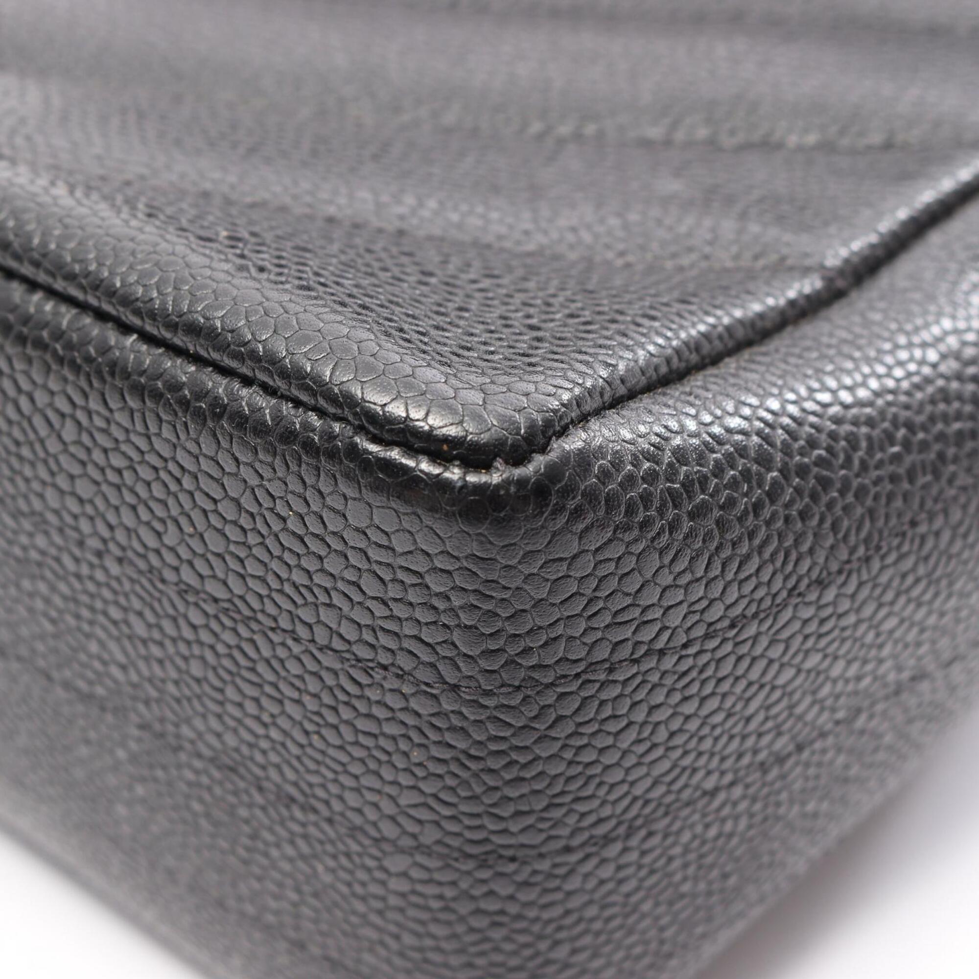 Chanel Black Grained Calfskin Handbag Shoulder Bag (Pre-Owned)