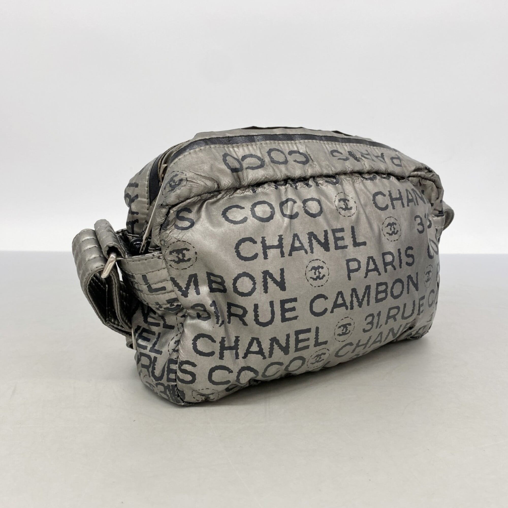 Chanel Gray Nylon Shoulder Bag (Pre-Owned)