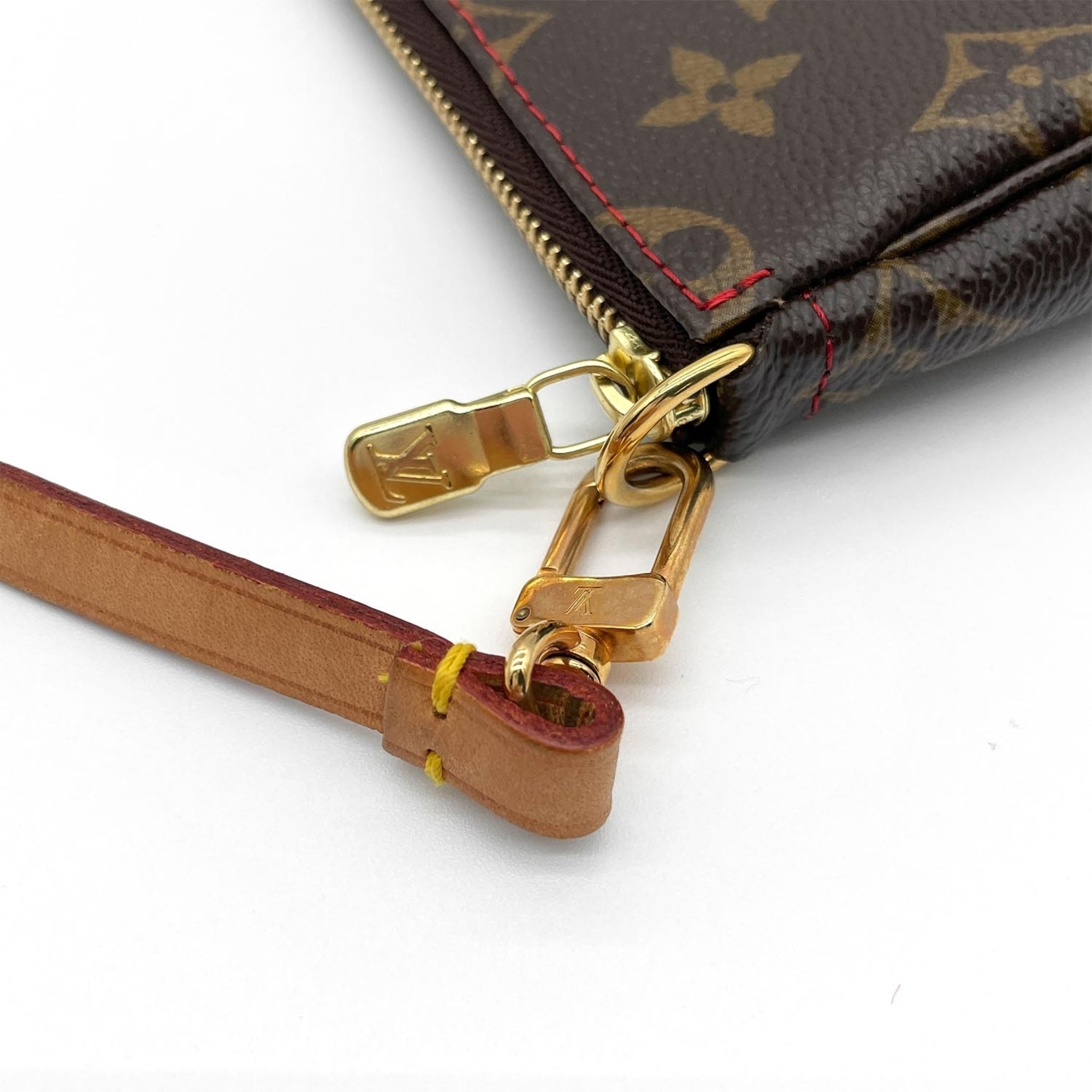 Louis Vuitton Brown Coated Canvas Pvc Handbag (Pre-Owned)