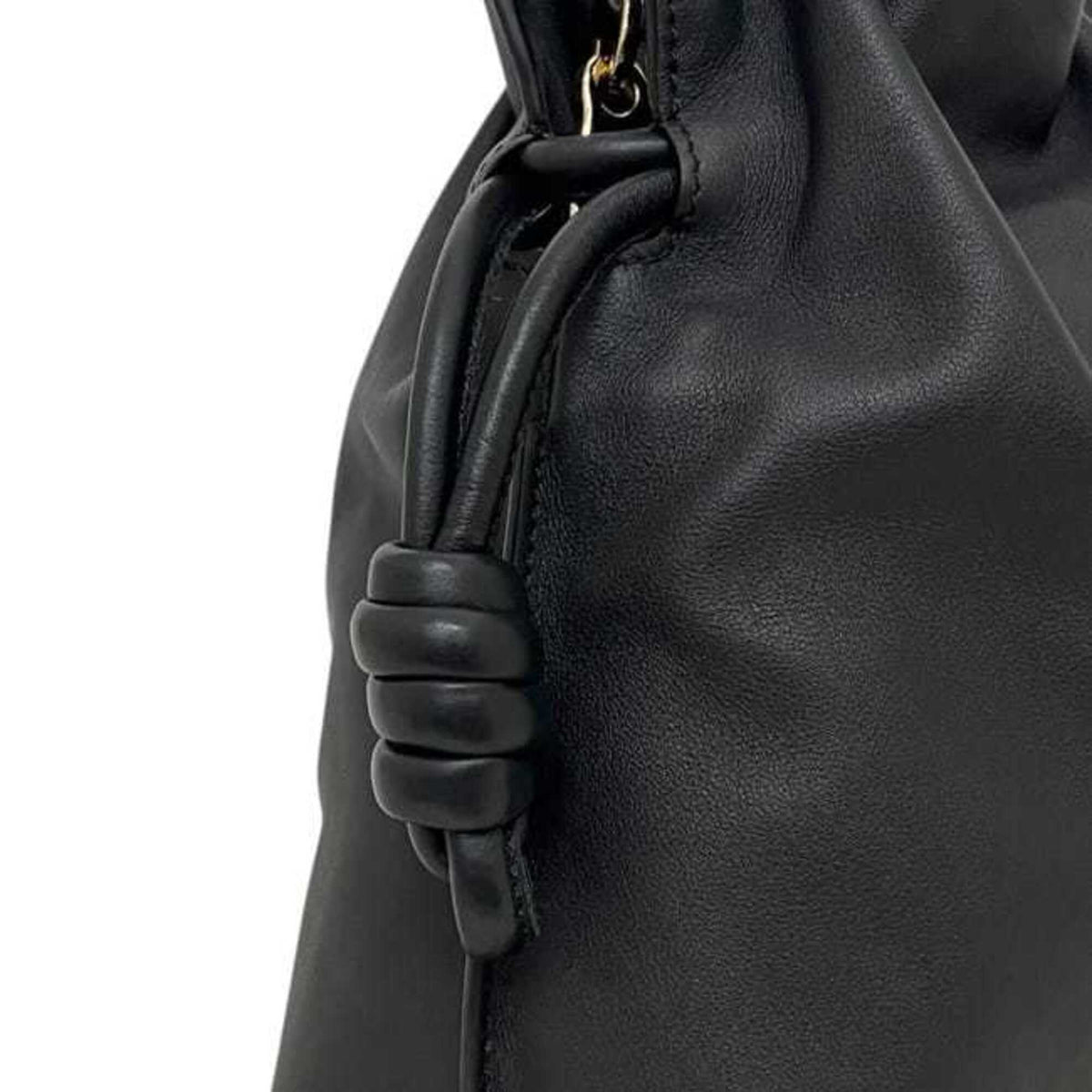 Loewe Black Leather Shoulder Bag (Pre-Owned)