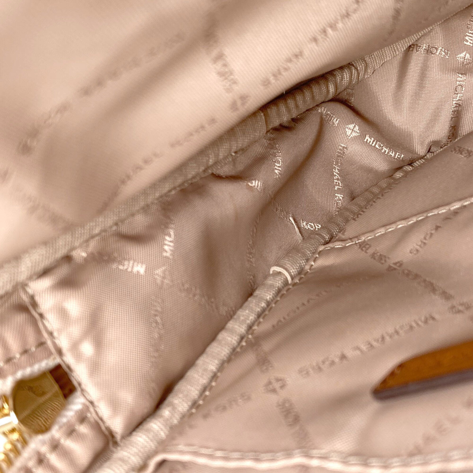 Michael Kors Beige Pvc Shoulder Bag (Pre-Owned)