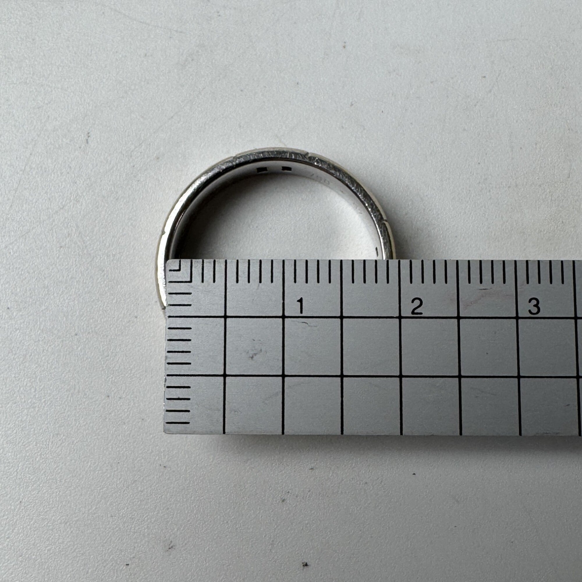 Hermes White Gold Band Ring (Pre-Owned)