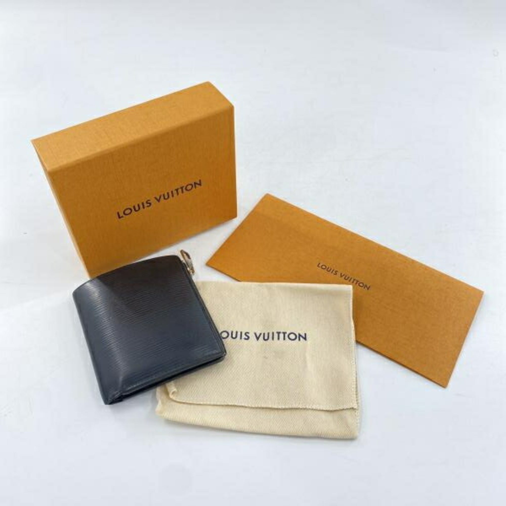 Louis Vuitton Epi Black Blue Wallet (Bi-Fold) (Pre-Owned)
