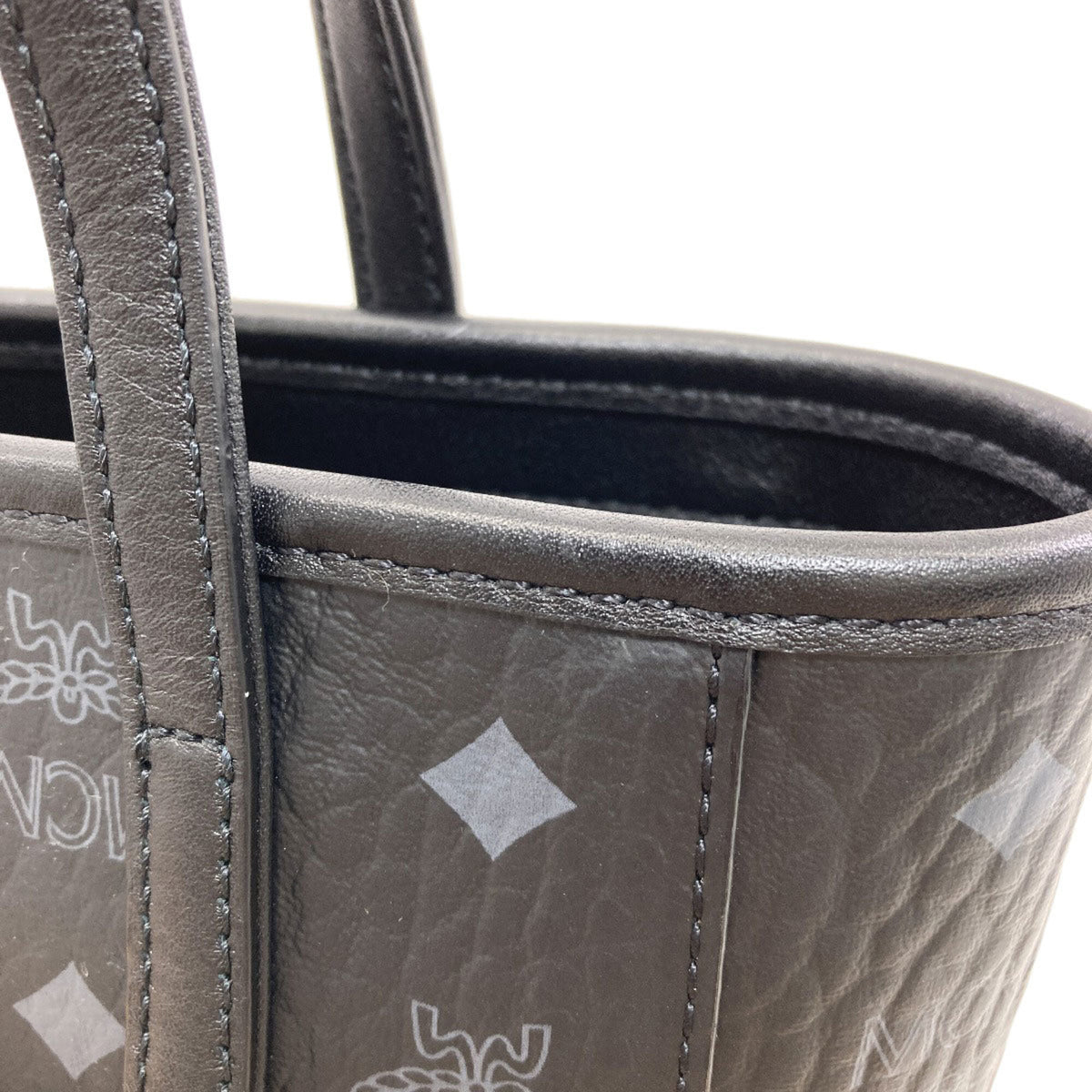 Mcm Black Pvc Handbag (Pre-Owned)