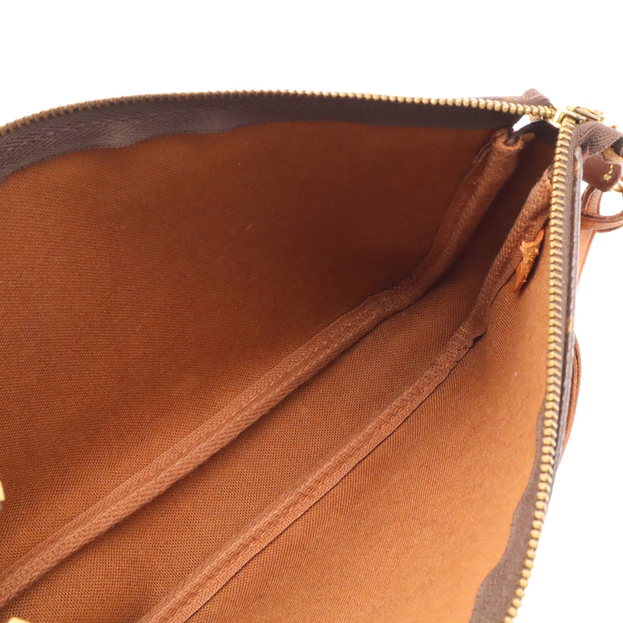 Louis Vuitton Monogram Brown Monogram Handbag Pochette (Pre-Owned)