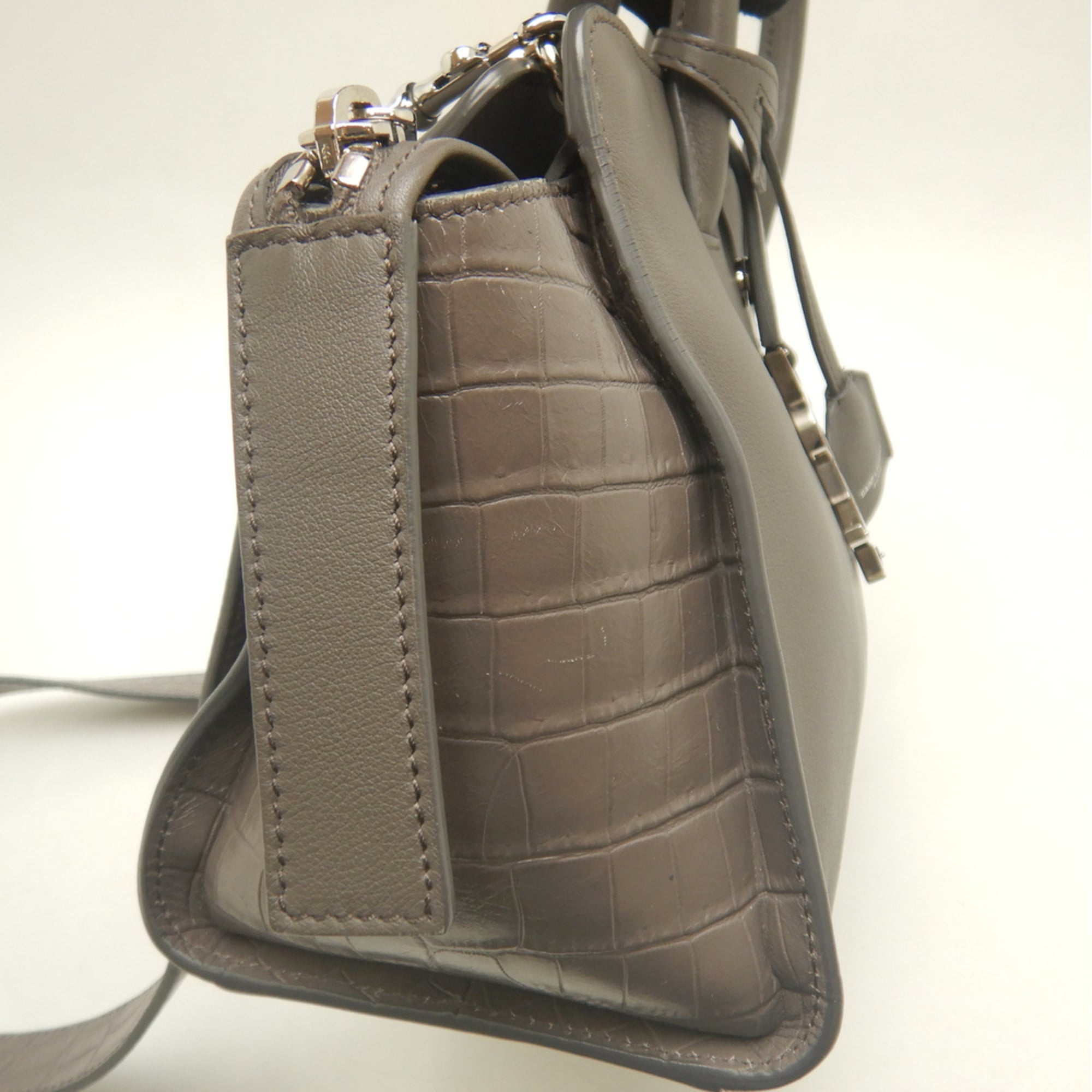 Yves Saint Laurent Gray Yellow Leather Handbag (Pre-Owned)