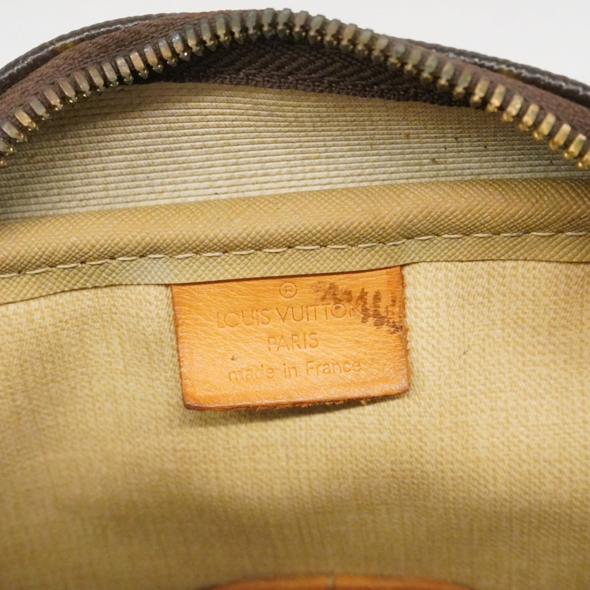 Louis Vuitton Brown Handbag (Pre-Owned)