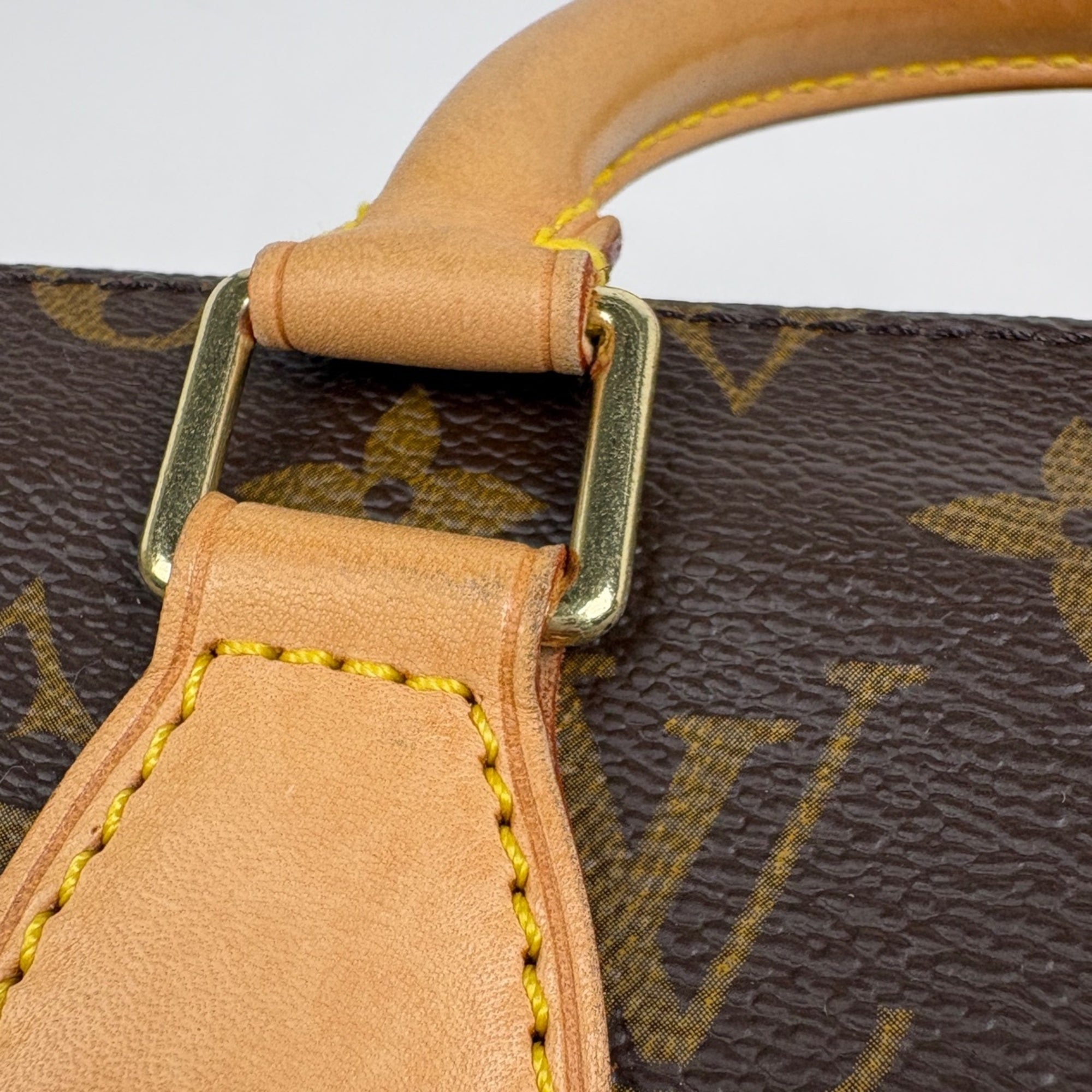 Louis Vuitton Brown Monogram Handbag (Pre-Owned)