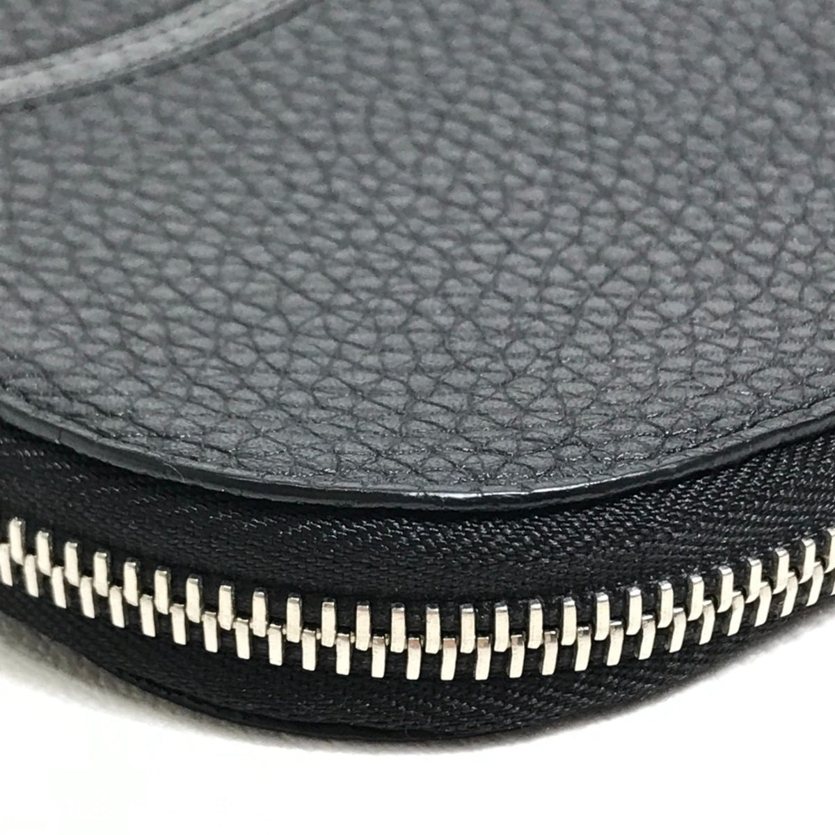 Louis Vuitton Black Noir Leather Clutch Bag Pochette (Pre-Owned)