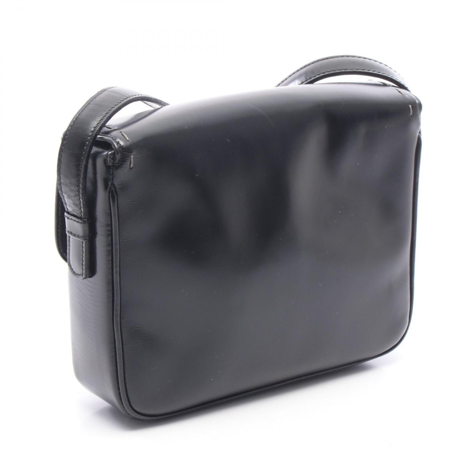 Celine Black Patent Leather Handbag Shoulder Bag (Pre-Owned)