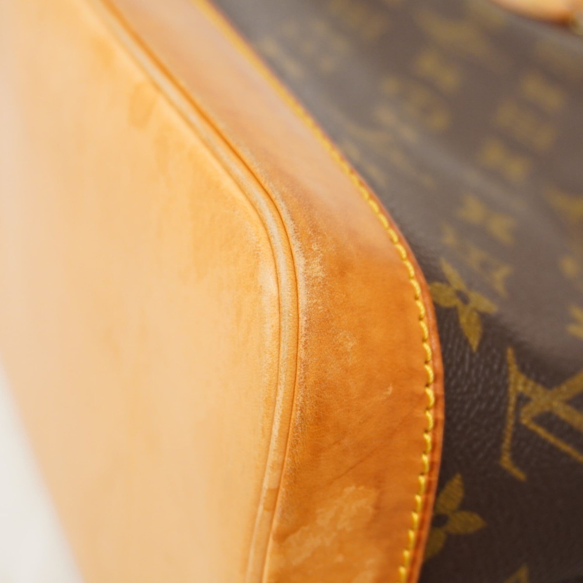 Louis Vuitton Brown Handbag (Pre-Owned)